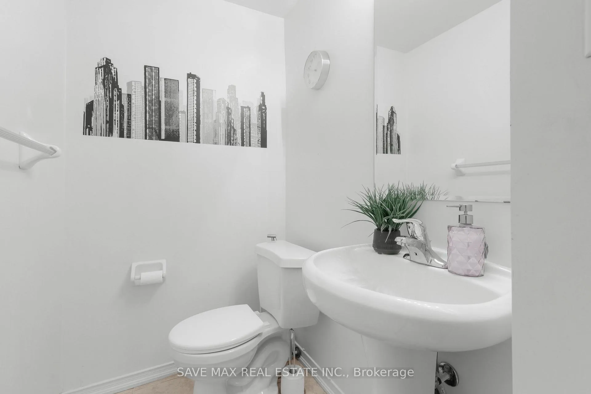 Photo 12 of 10 Clowes Street, Ajax, Central — HOMEH