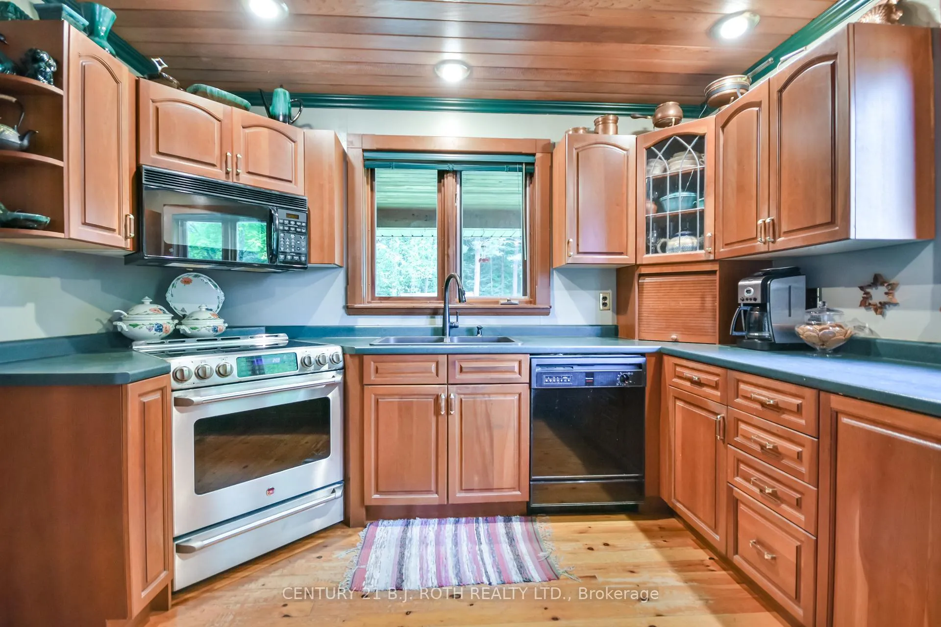 Photo 10 of 29 Nestor's Lane, Seguin — HOMEH