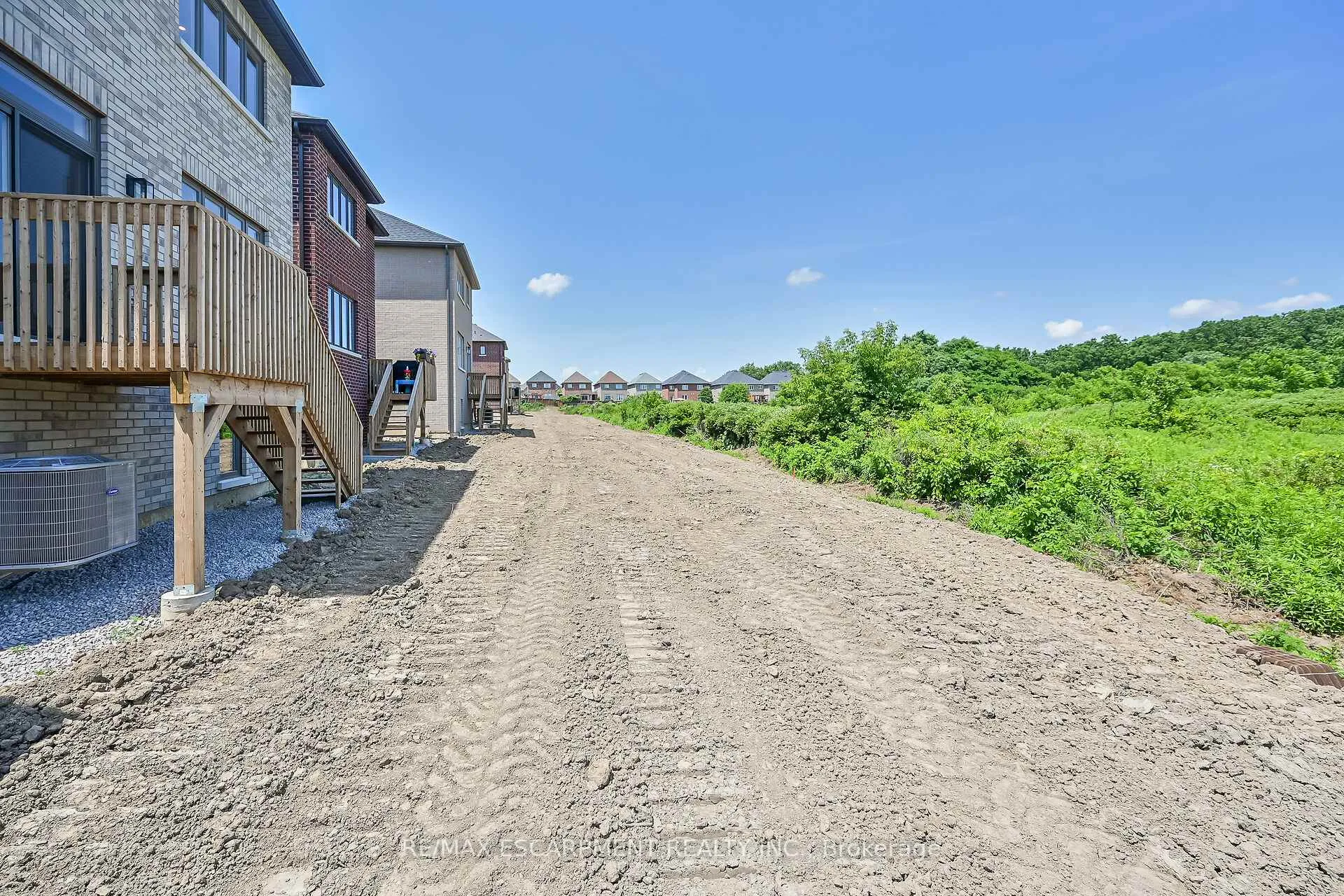 Photo 37 of 243 Alessio Drive, Hamilton, Sheldon — HOMEH