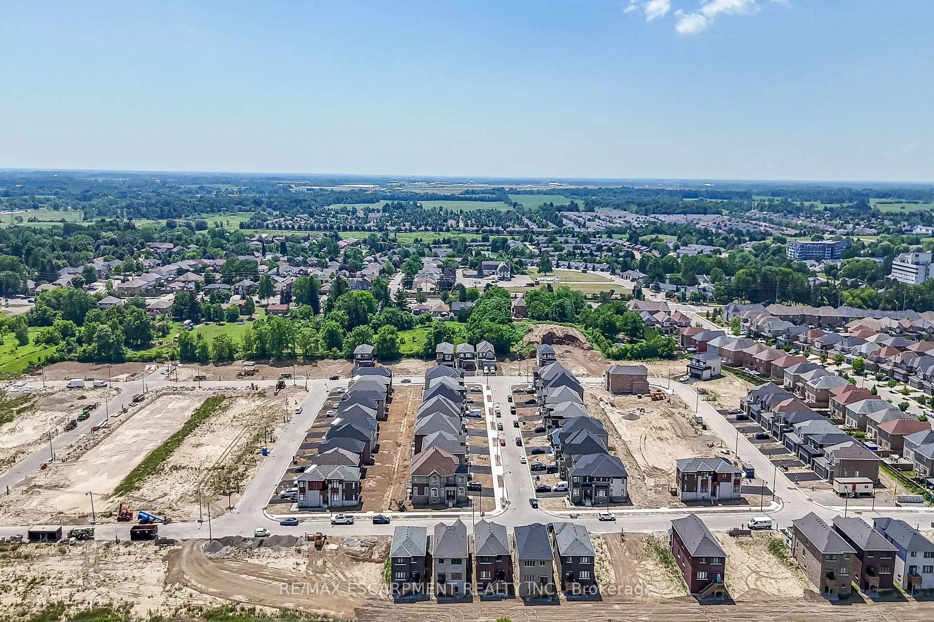 Photo 44 of 243 Alessio Drive, Hamilton, Sheldon — HOMEH