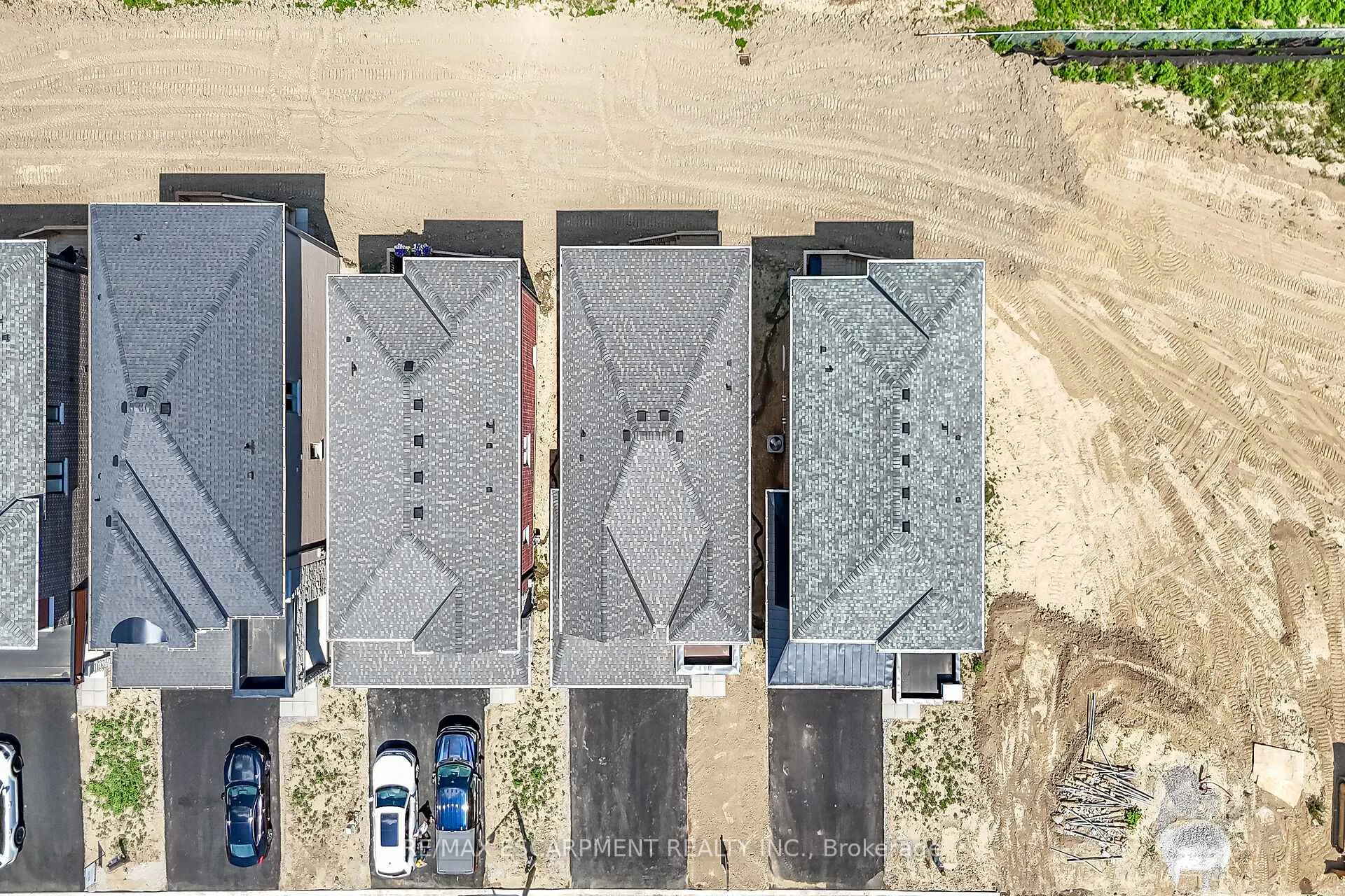 Photo 45 of 243 Alessio Drive, Hamilton, Sheldon — HOMEH