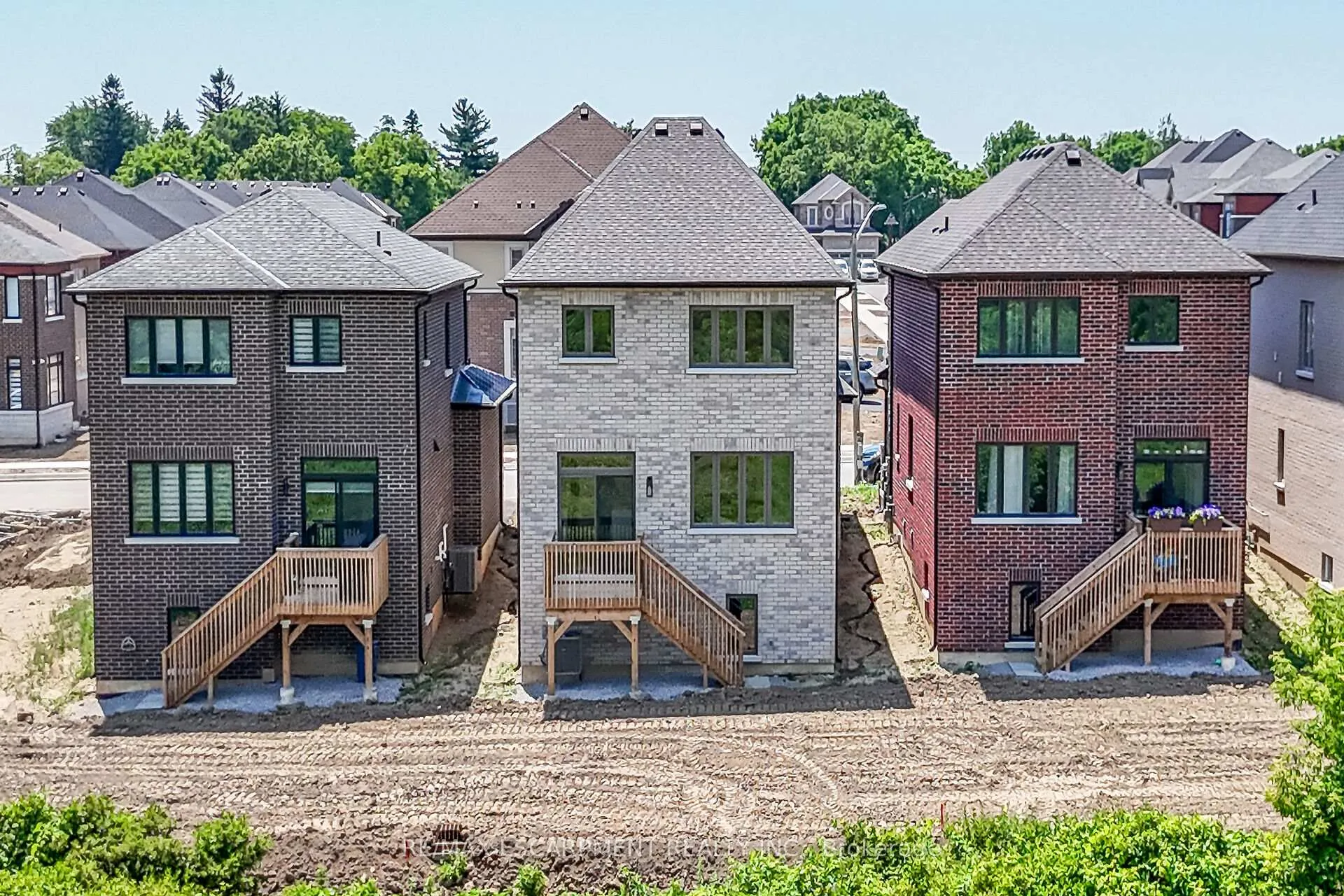 Photo 47 of 243 Alessio Drive, Hamilton, Sheldon — HOMEH