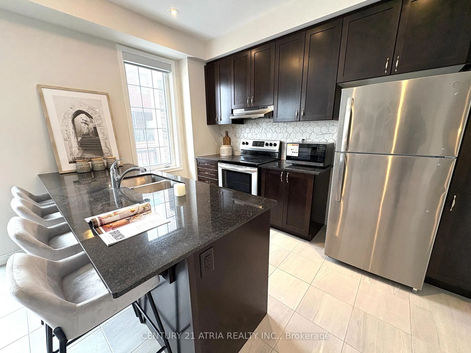 Photo 11 of 3340 Thunderbird Promenade, Pickering, Rural Pickering — HOMEH