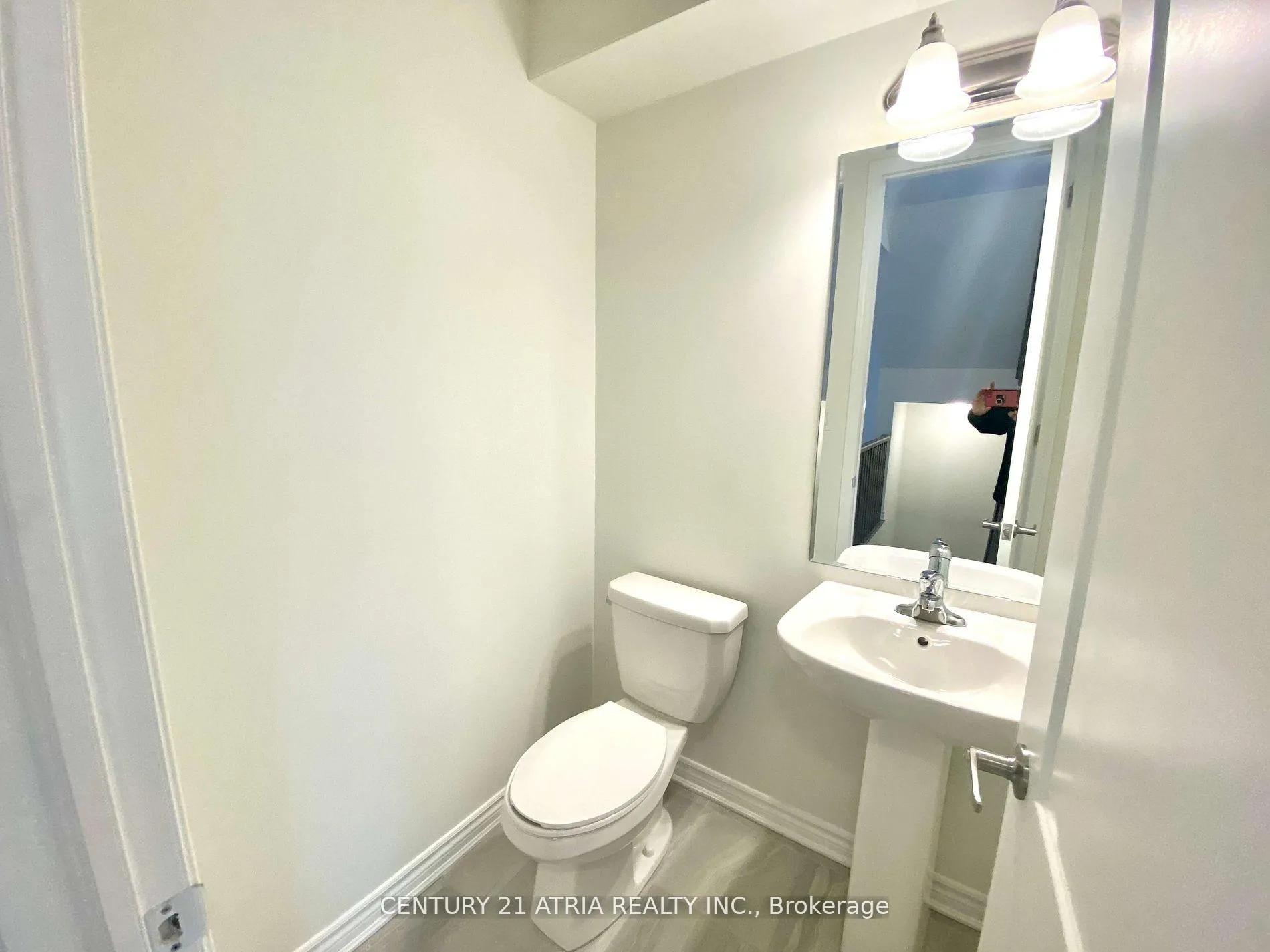 Photo 15 of 3340 Thunderbird Promenade, Pickering, Rural Pickering — HOMEH