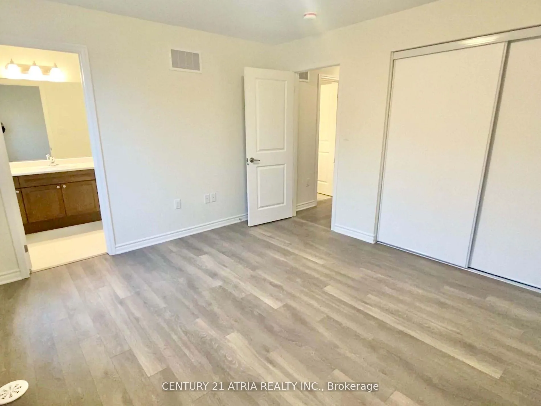 Photo 16 of 3340 Thunderbird Promenade, Pickering, Rural Pickering — HOMEH