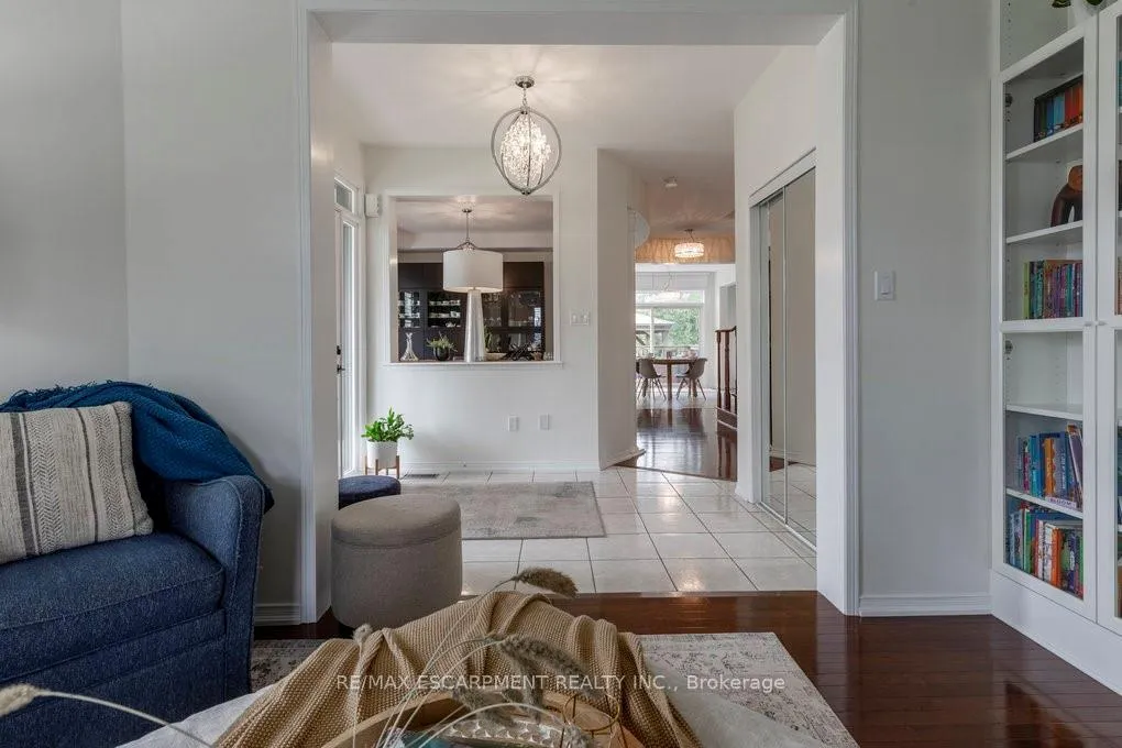Photo 6 of 44 Fowler Drive, Hamilton, Binbrook — HOMEH