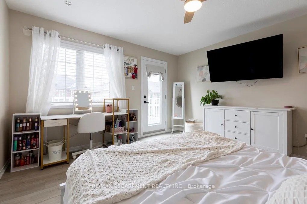 Photo 29 of 44 Fowler Drive, Hamilton, Binbrook — HOMEH