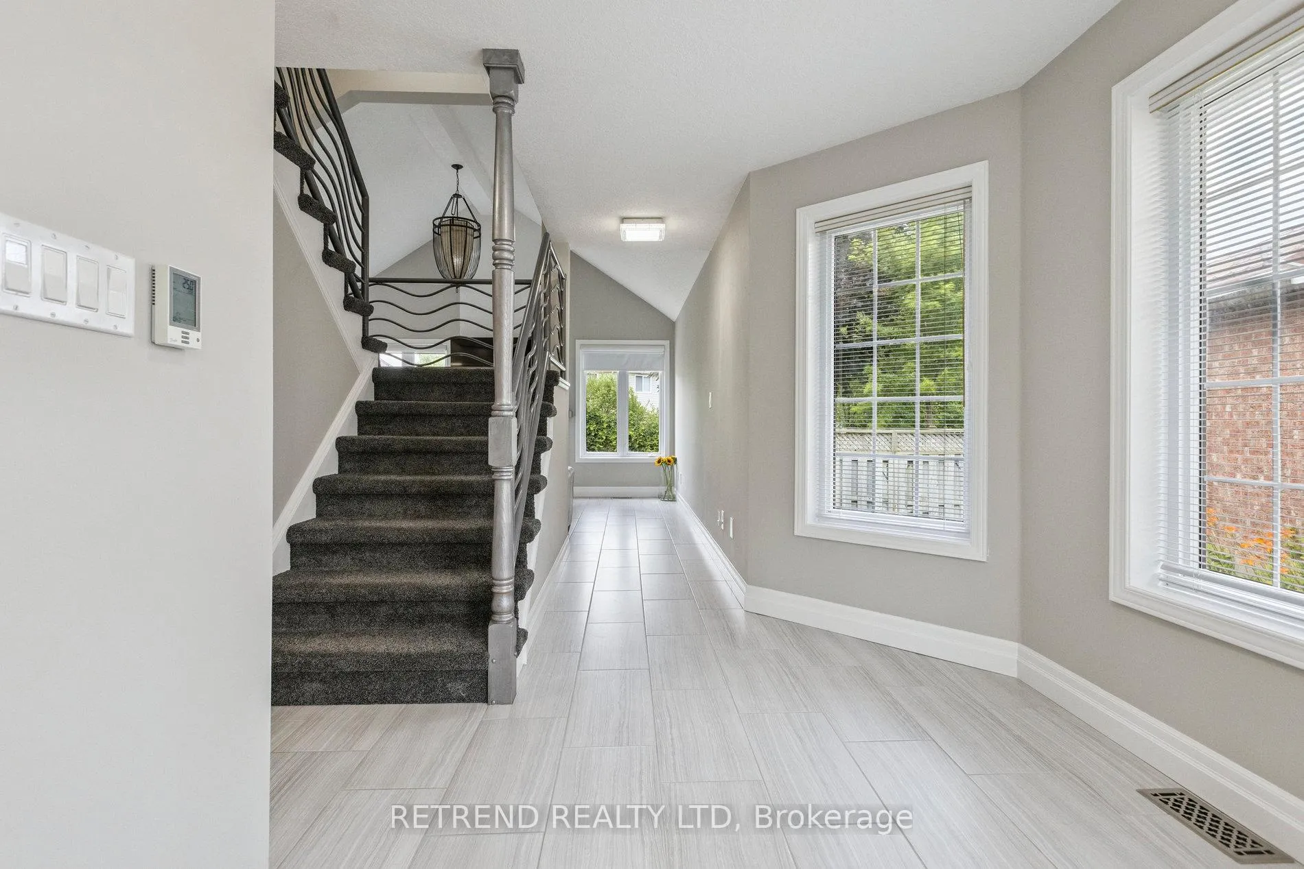Photo 4 of 134 Queen Charlotte Crescent, Kitchener — HOMEH