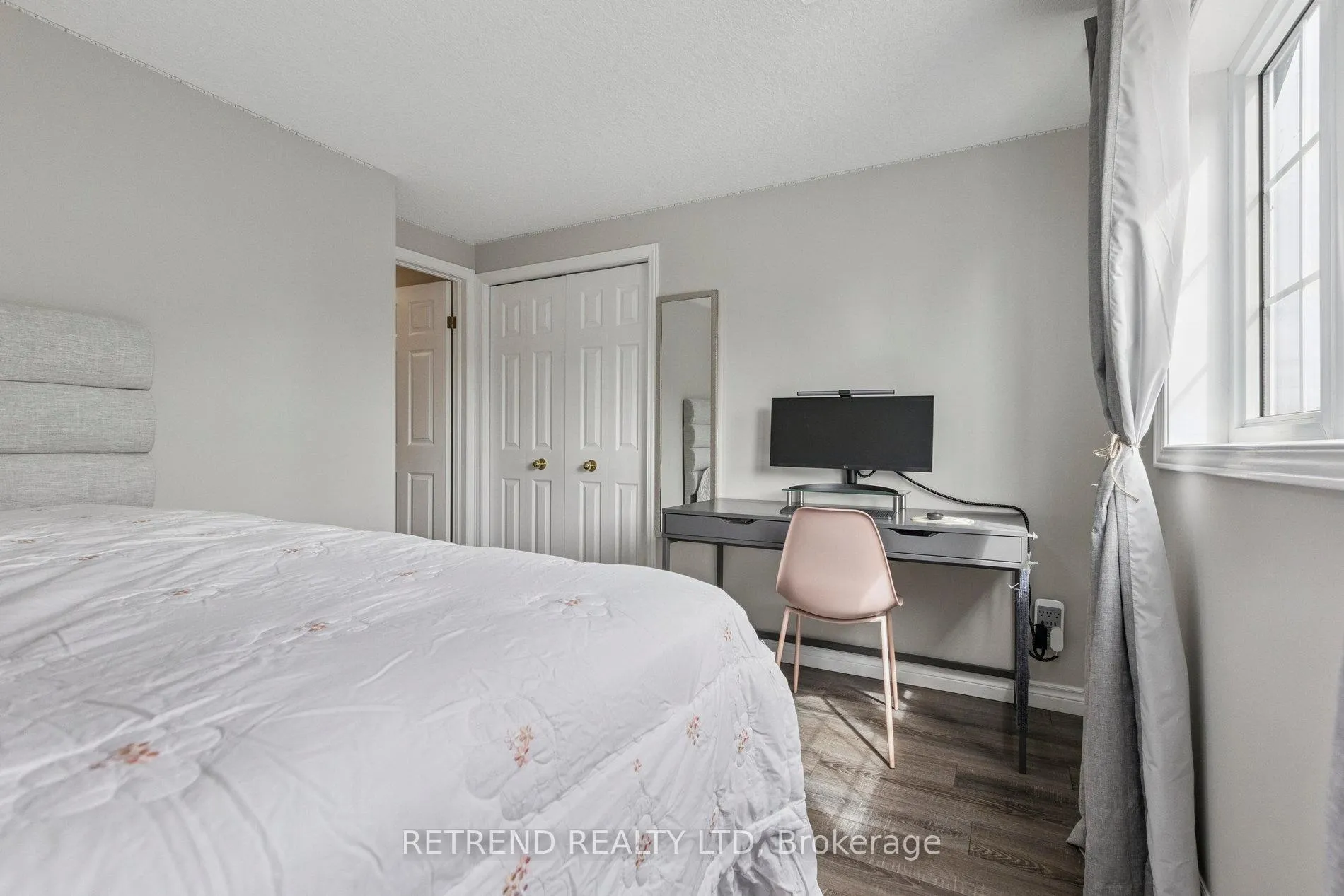 Photo 25 of 134 Queen Charlotte Crescent, Kitchener — HOMEH