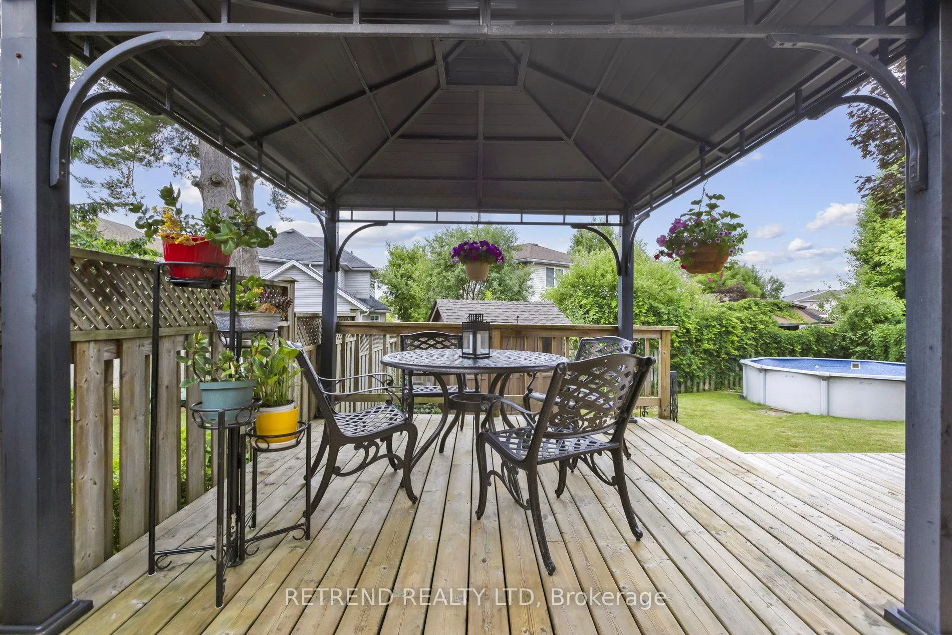 Photo 29 of 134 Queen Charlotte Crescent, Kitchener — HOMEH