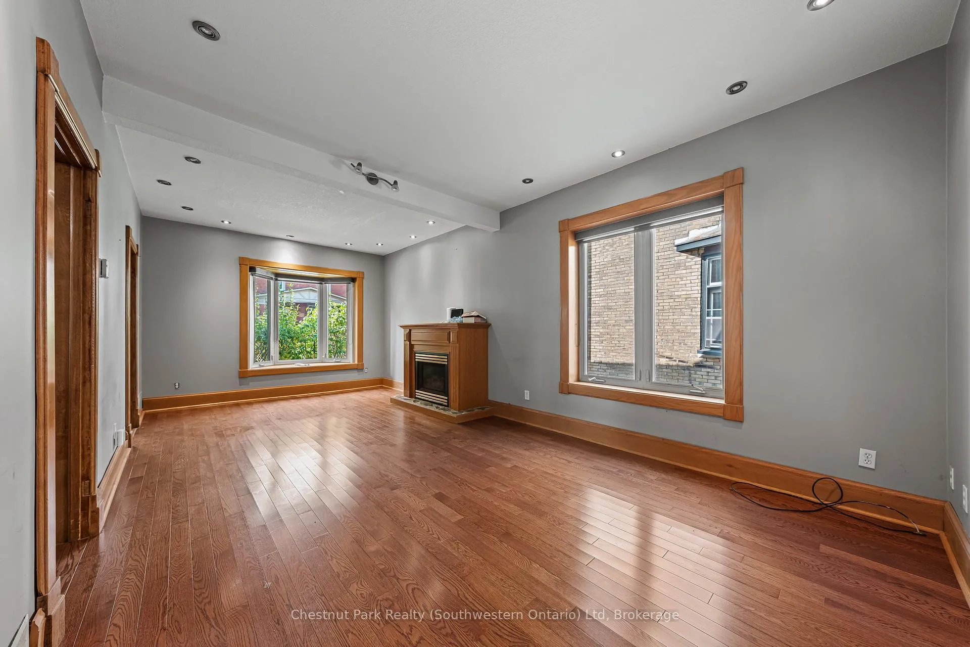 Photo 7 of 6 Theresa Street, Kitchener — HOMEH