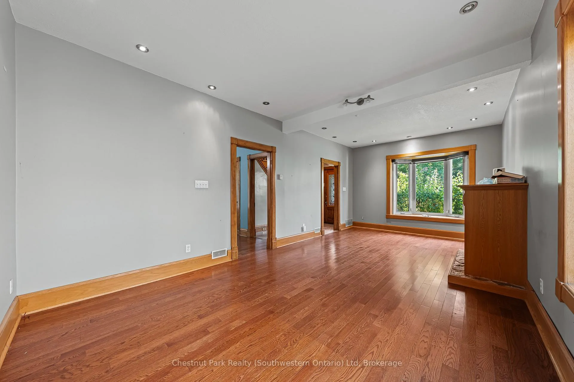 Photo 8 of 6 Theresa Street, Kitchener — HOMEH