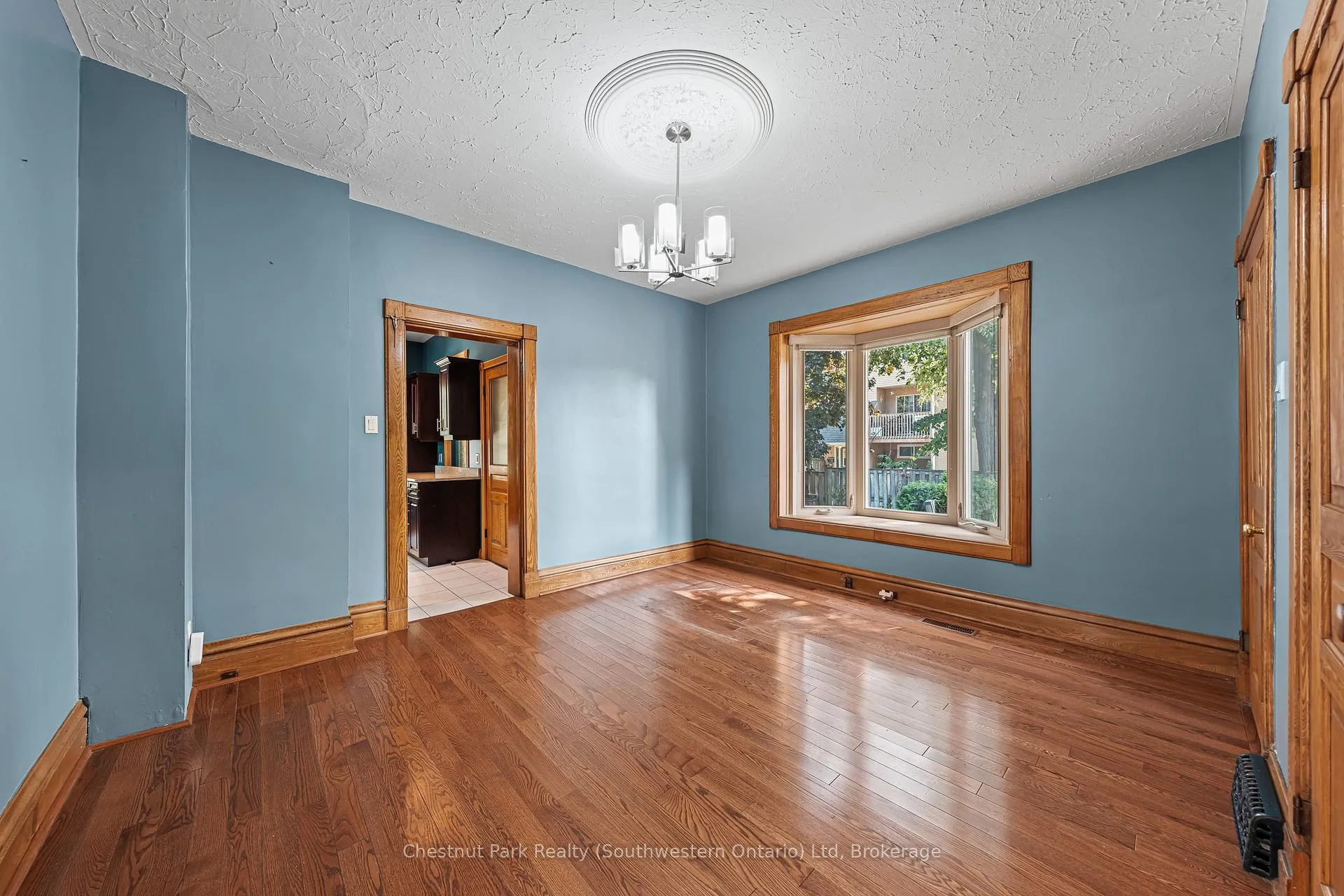 Photo 9 of 6 Theresa Street, Kitchener — HOMEH