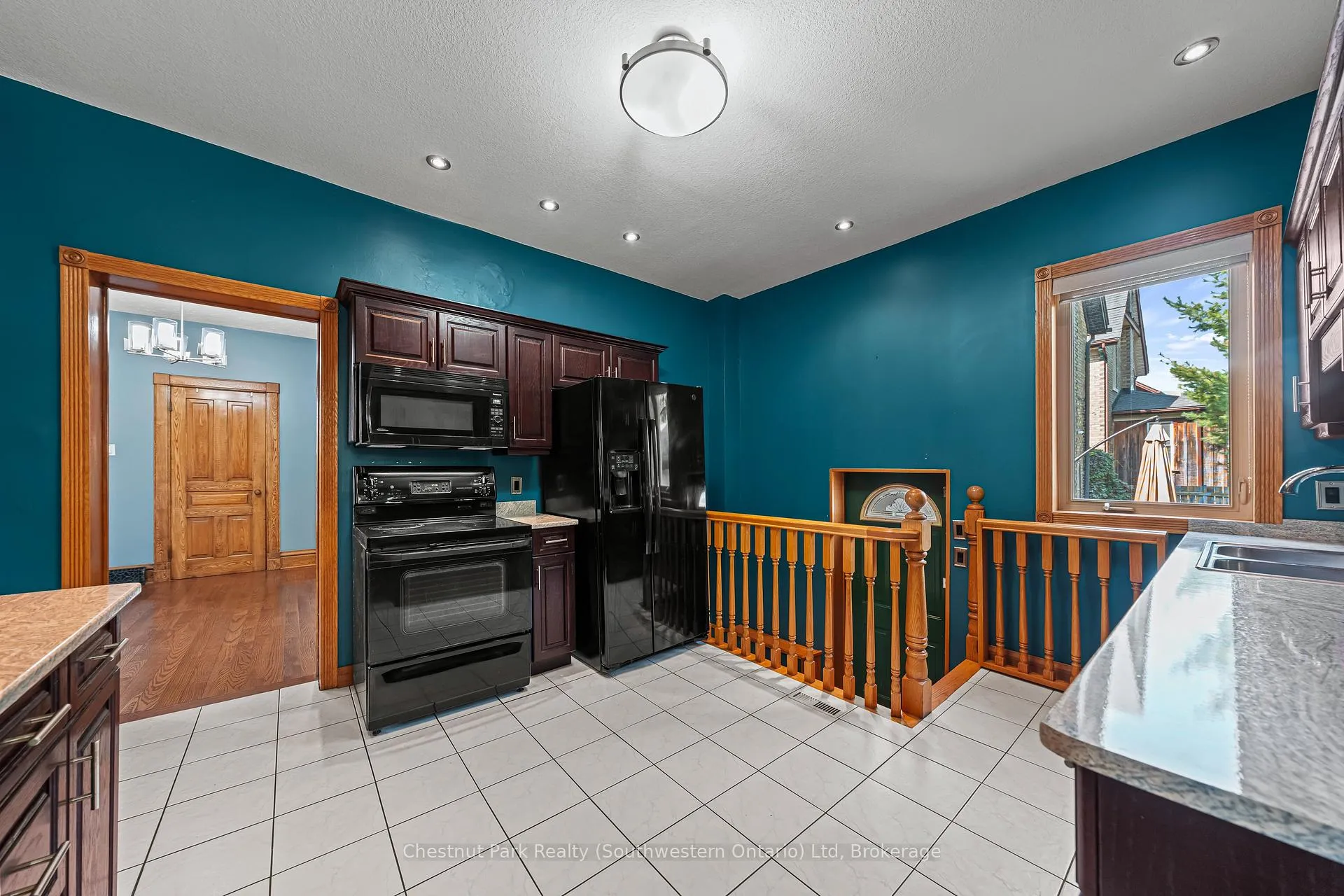 Photo 13 of 6 Theresa Street, Kitchener — HOMEH