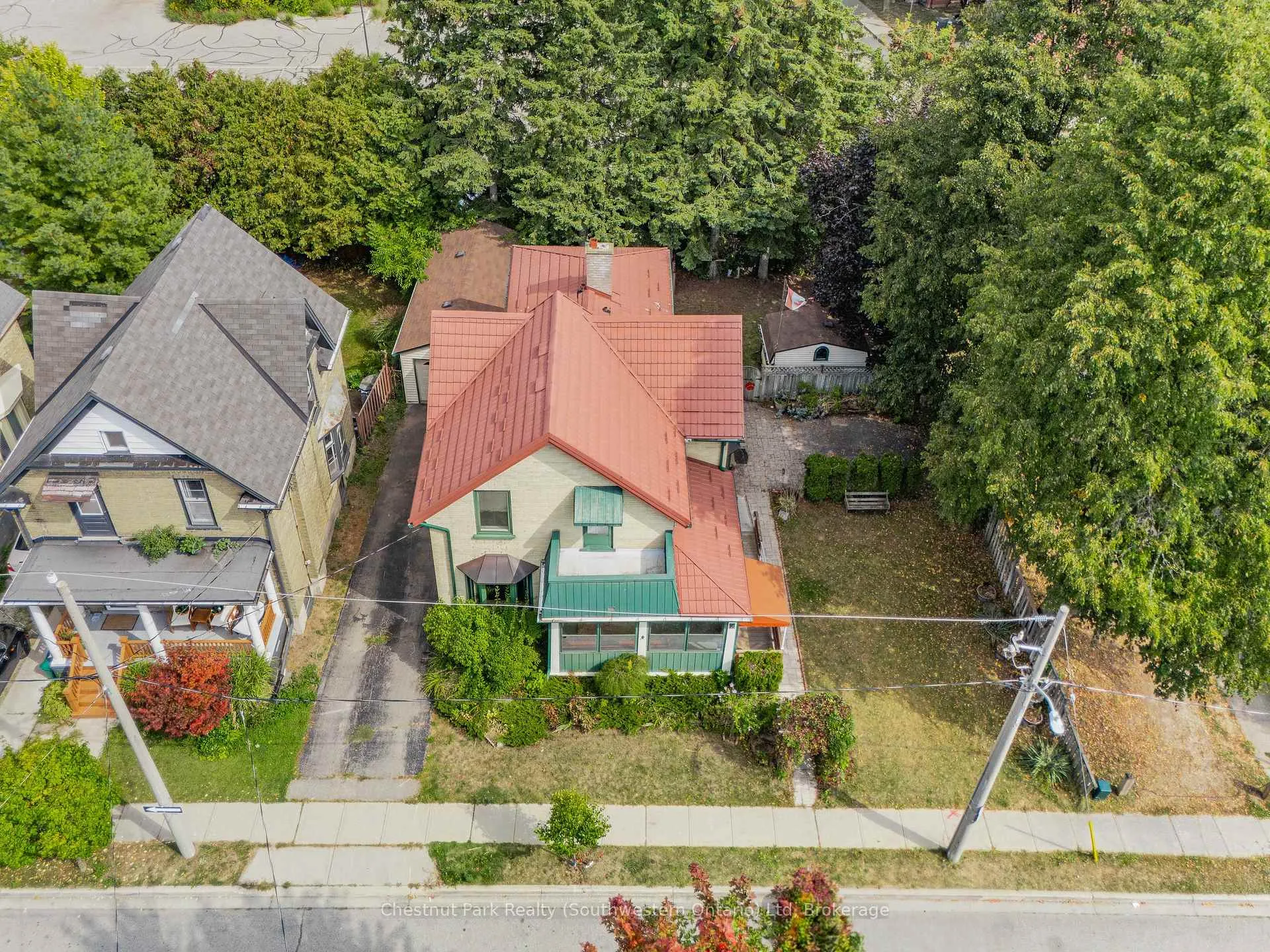 Photo 38 of 6 Theresa Street, Kitchener — HOMEH