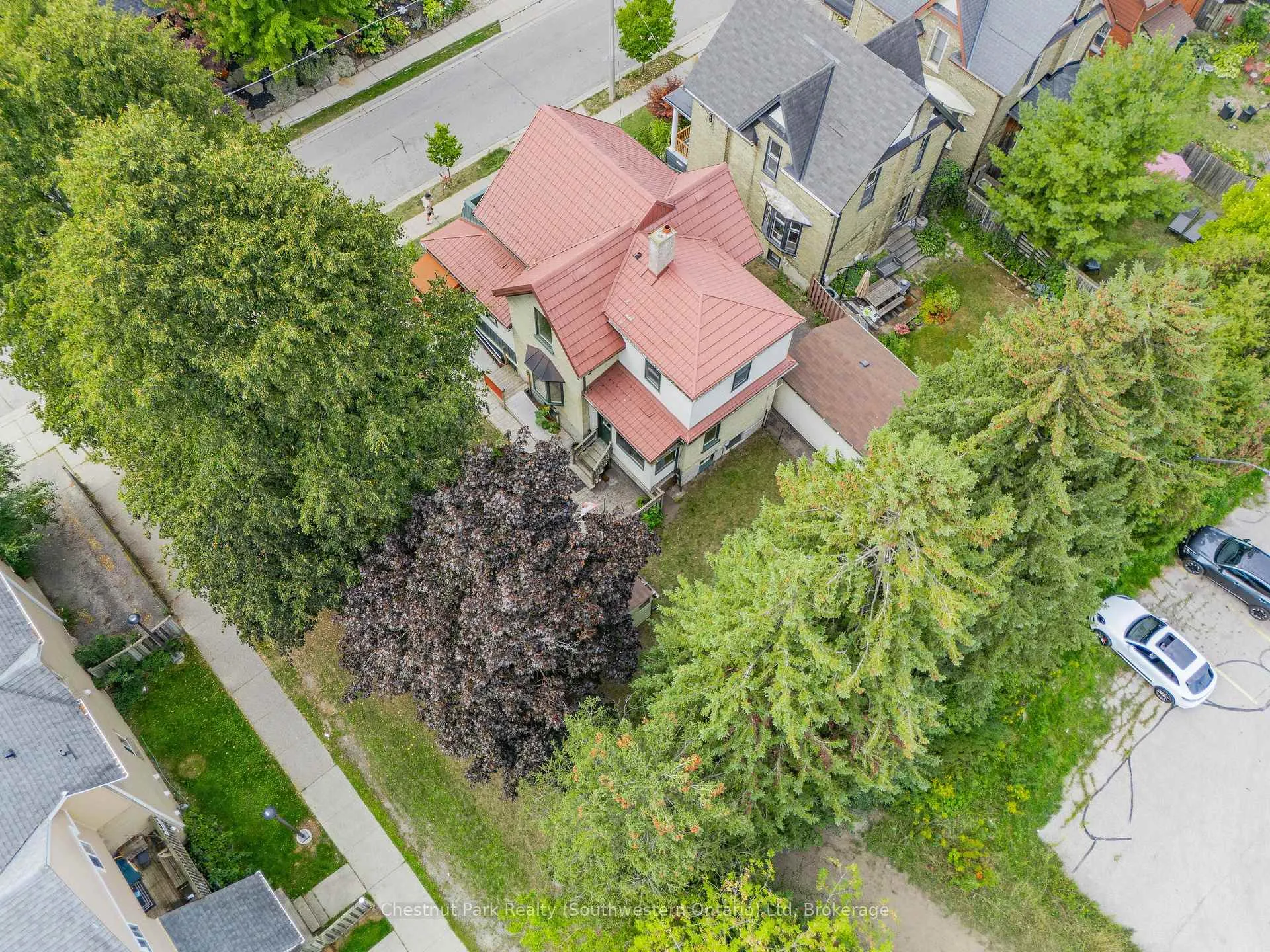 Photo 39 of 6 Theresa Street, Kitchener — HOMEH