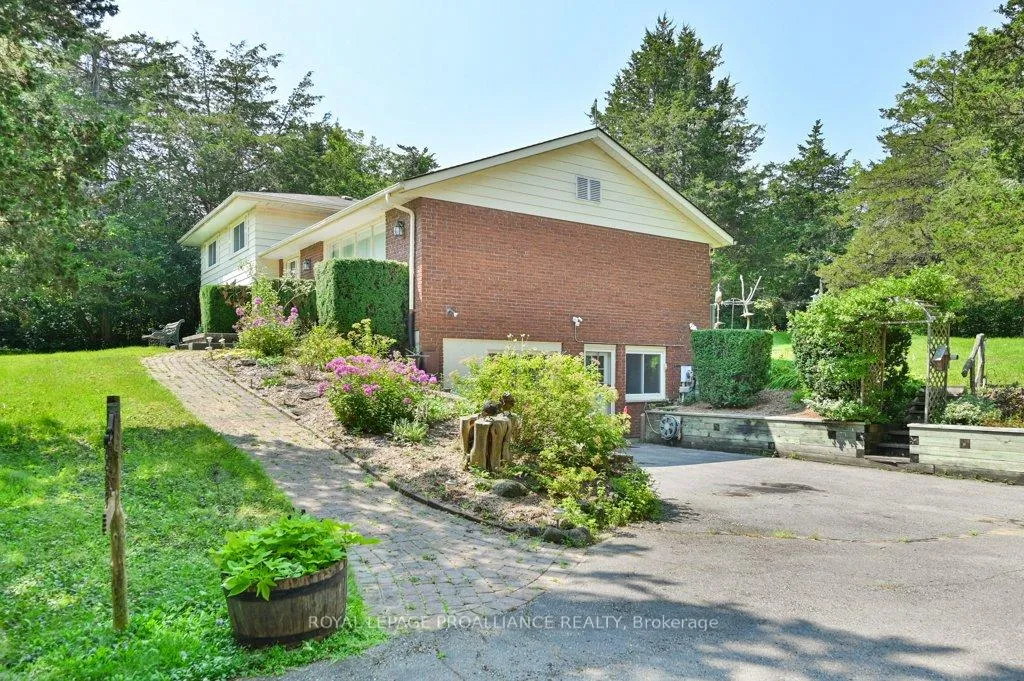 Photo 3 of 789 Hearns Road, Quinte West, Frankford Ward — HOMEH