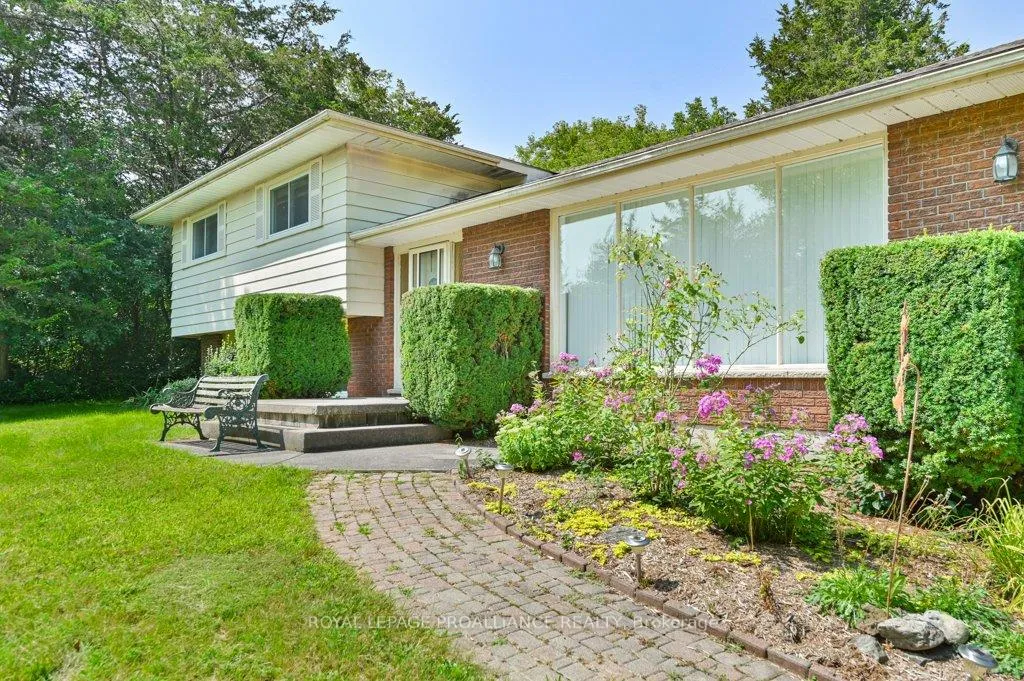 Photo 6 of 789 Hearns Road, Quinte West, Frankford Ward — HOMEH