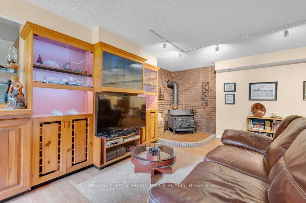 Photo 27 of 789 Hearns Road, Quinte West, Frankford Ward — HOMEH