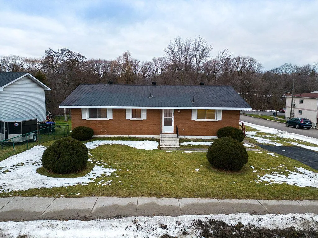 Photo 1 of 226 Weir Street, Clearview, Stayner — HOMEH