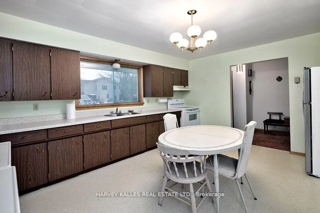 Photo 7 of 226 Weir Street, Clearview, Stayner — HOMEH