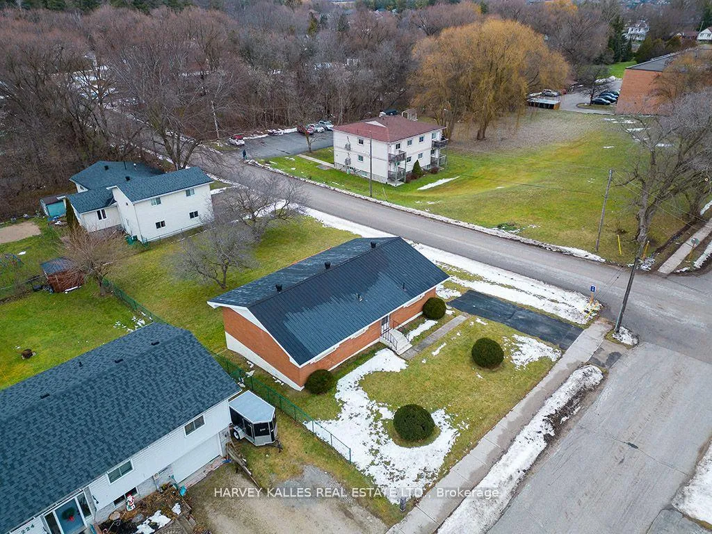 Photo 37 of 226 Weir Street, Clearview, Stayner — HOMEH