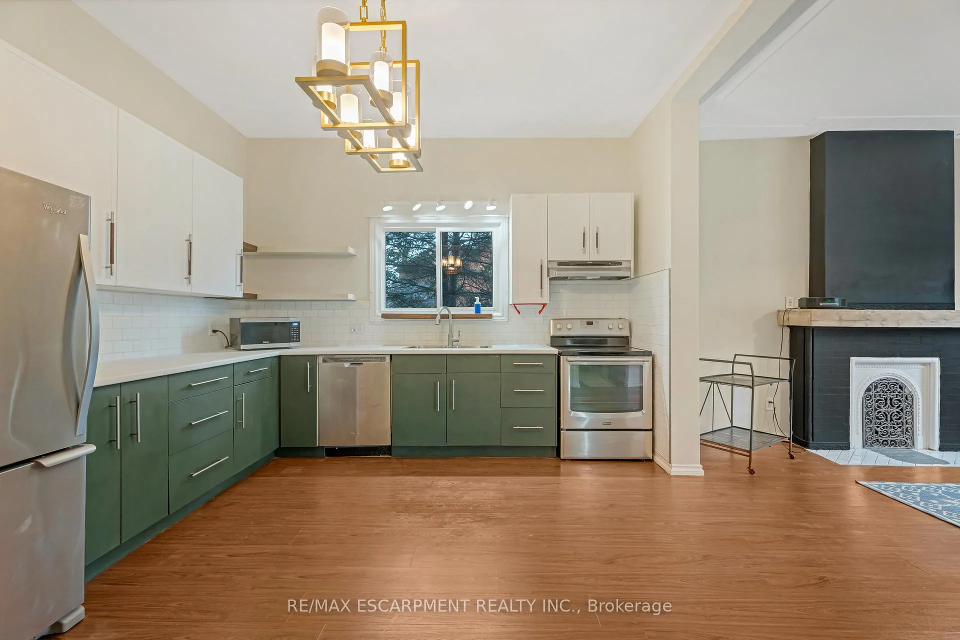 Photo 14 of 197 Emerald Street N, Hamilton, Landsdale — HOMEH