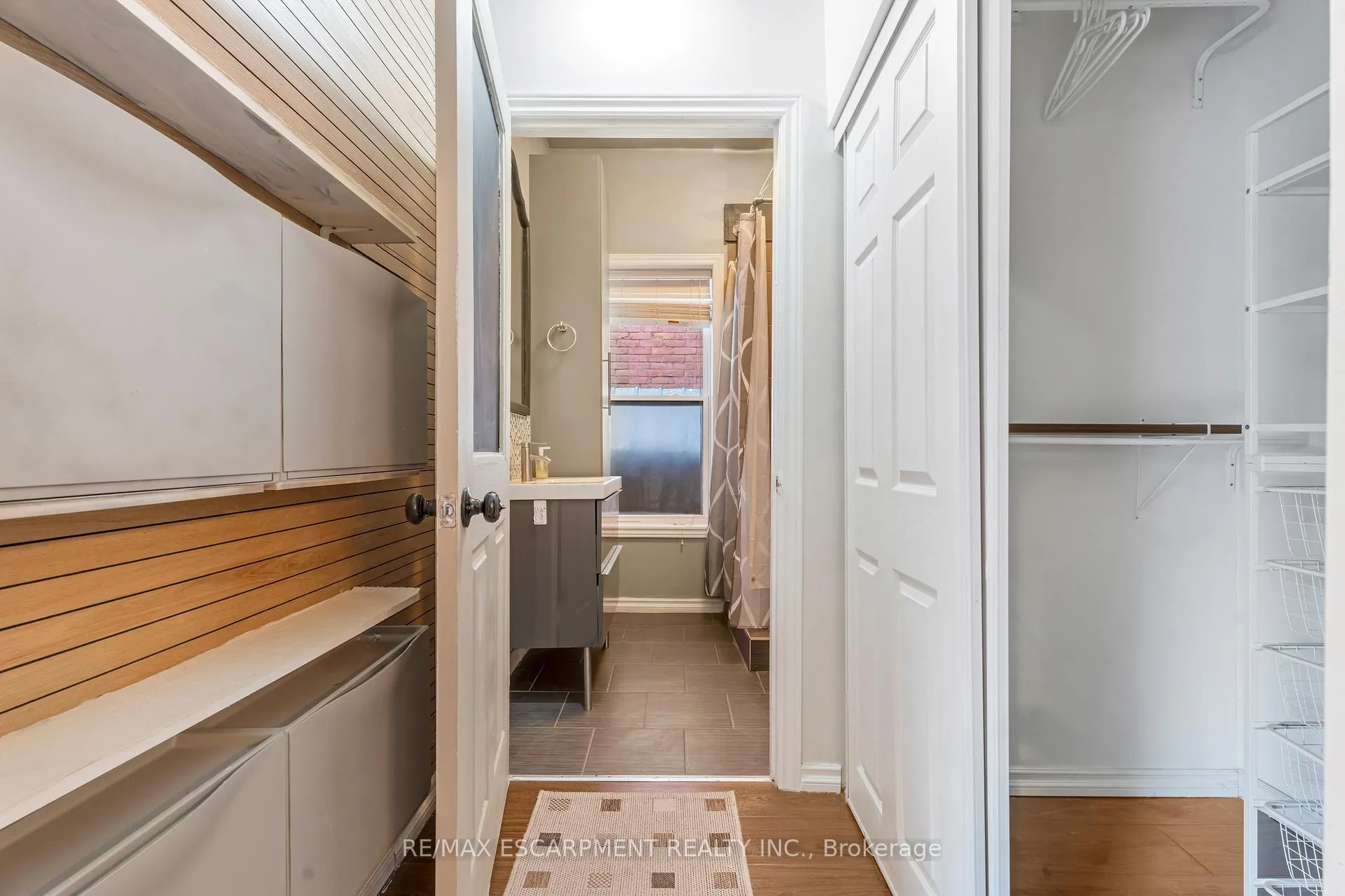Photo 17 of 197 Emerald Street N, Hamilton, Landsdale — HOMEH