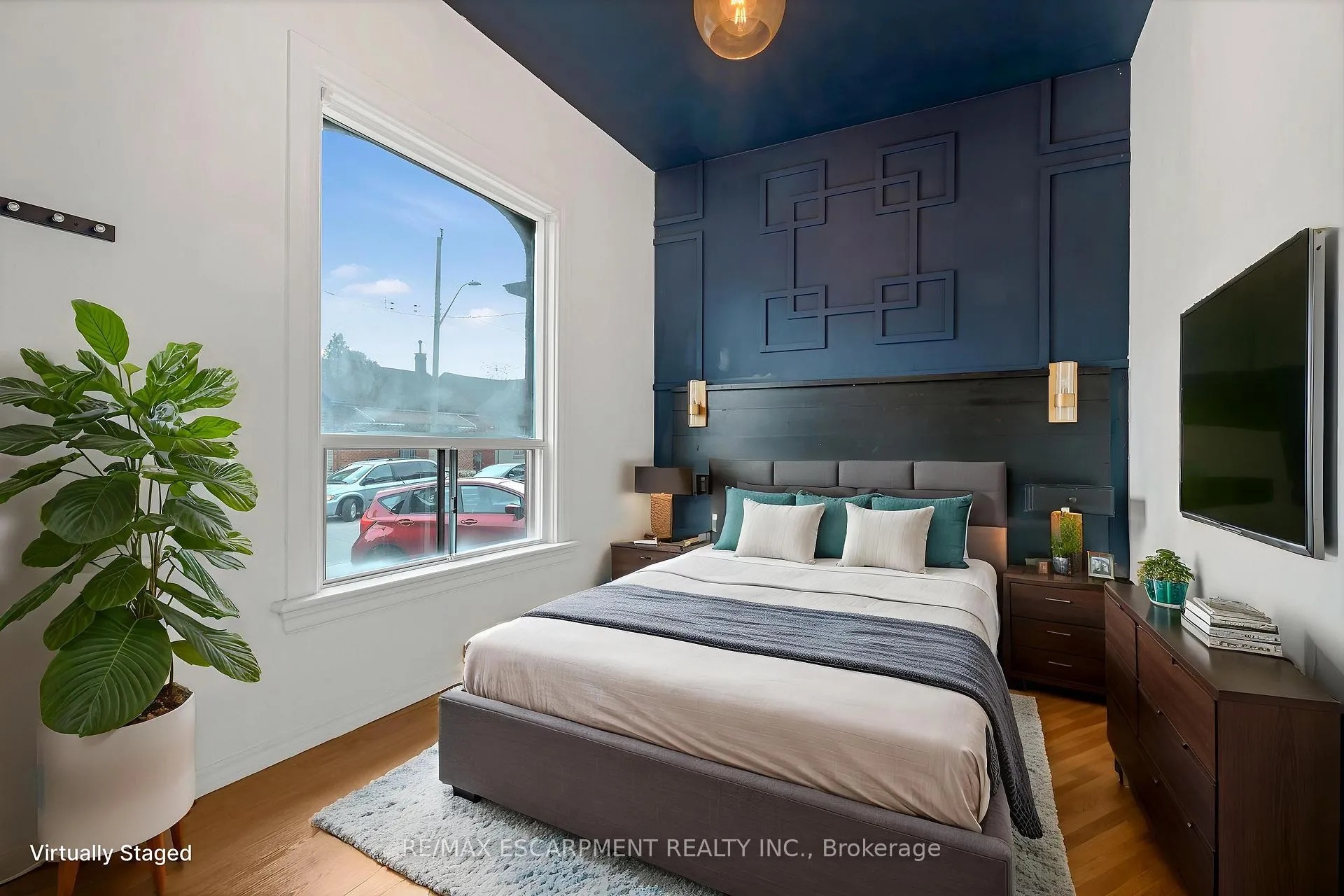 Photo 19 of 197 Emerald Street N, Hamilton, Landsdale — HOMEH