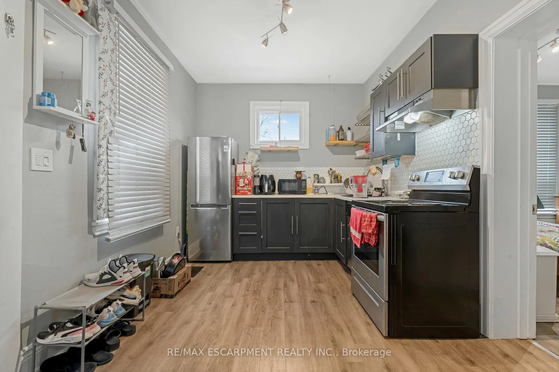 Photo 30 of 197 Emerald Street N, Hamilton, Landsdale — HOMEH