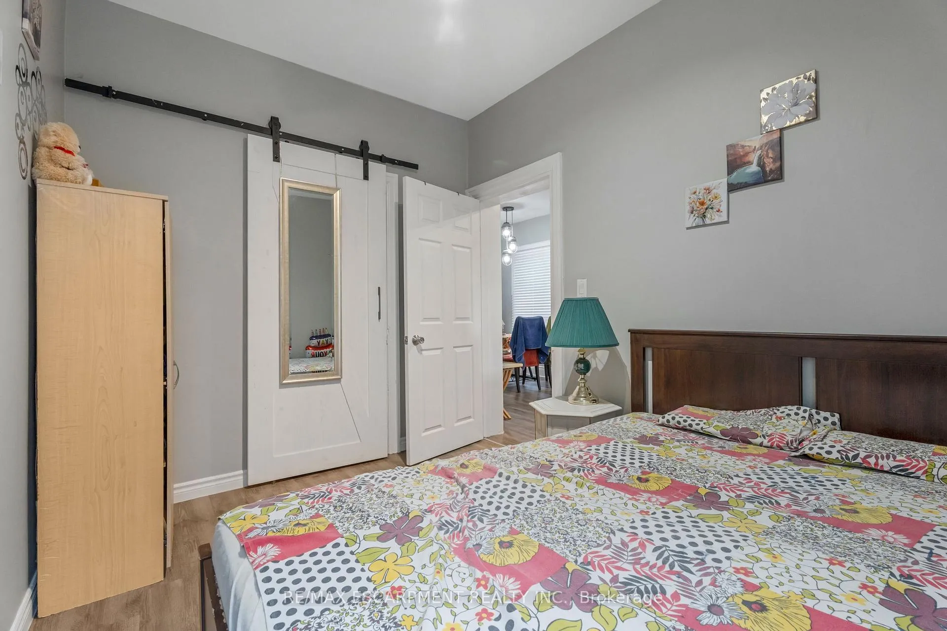 Photo 33 of 197 Emerald Street N, Hamilton, Landsdale — HOMEH