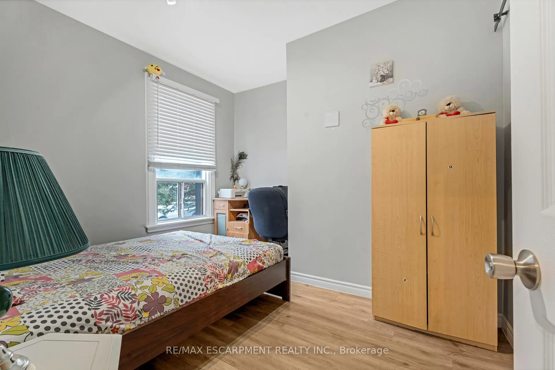 Photo 34 of 197 Emerald Street N, Hamilton, Landsdale — HOMEH