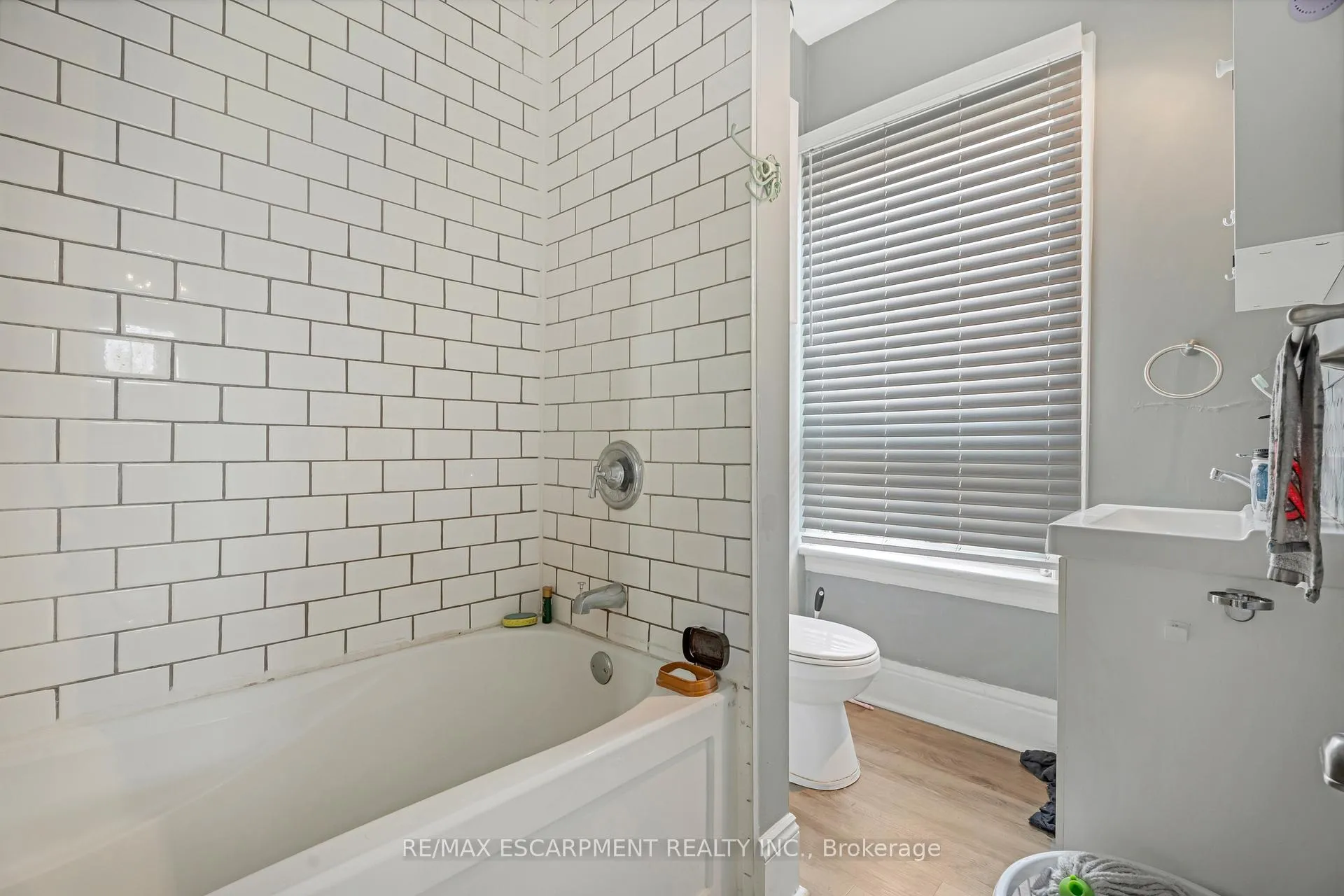 Photo 35 of 197 Emerald Street N, Hamilton, Landsdale — HOMEH