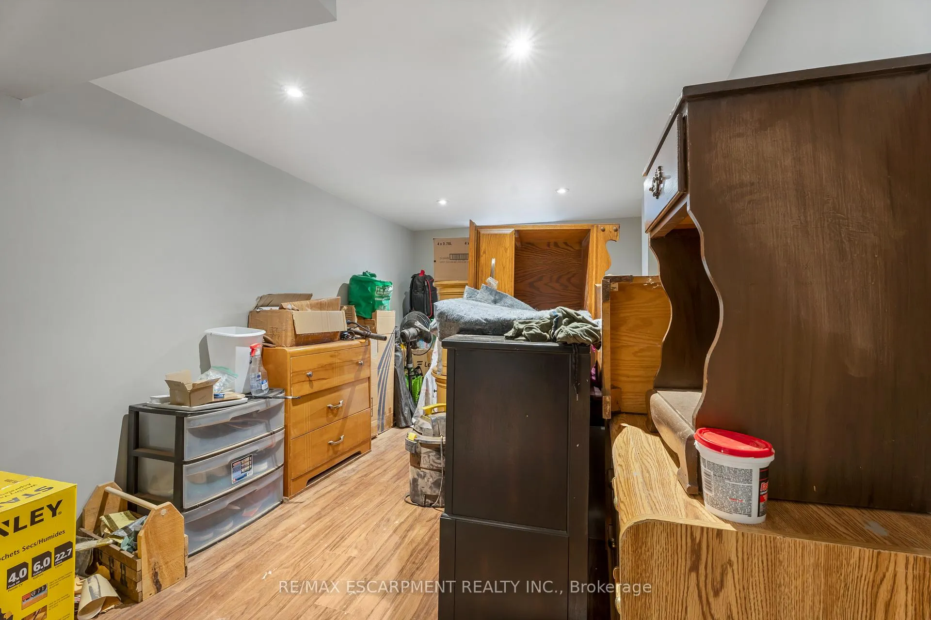 Photo 39 of 197 Emerald Street N, Hamilton, Landsdale — HOMEH