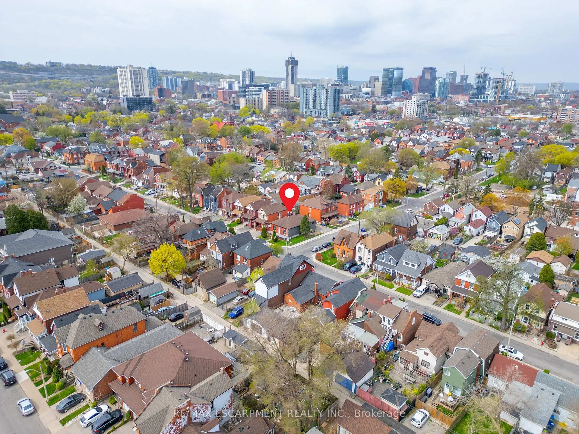Photo 46 of 197 Emerald Street N, Hamilton, Landsdale — HOMEH