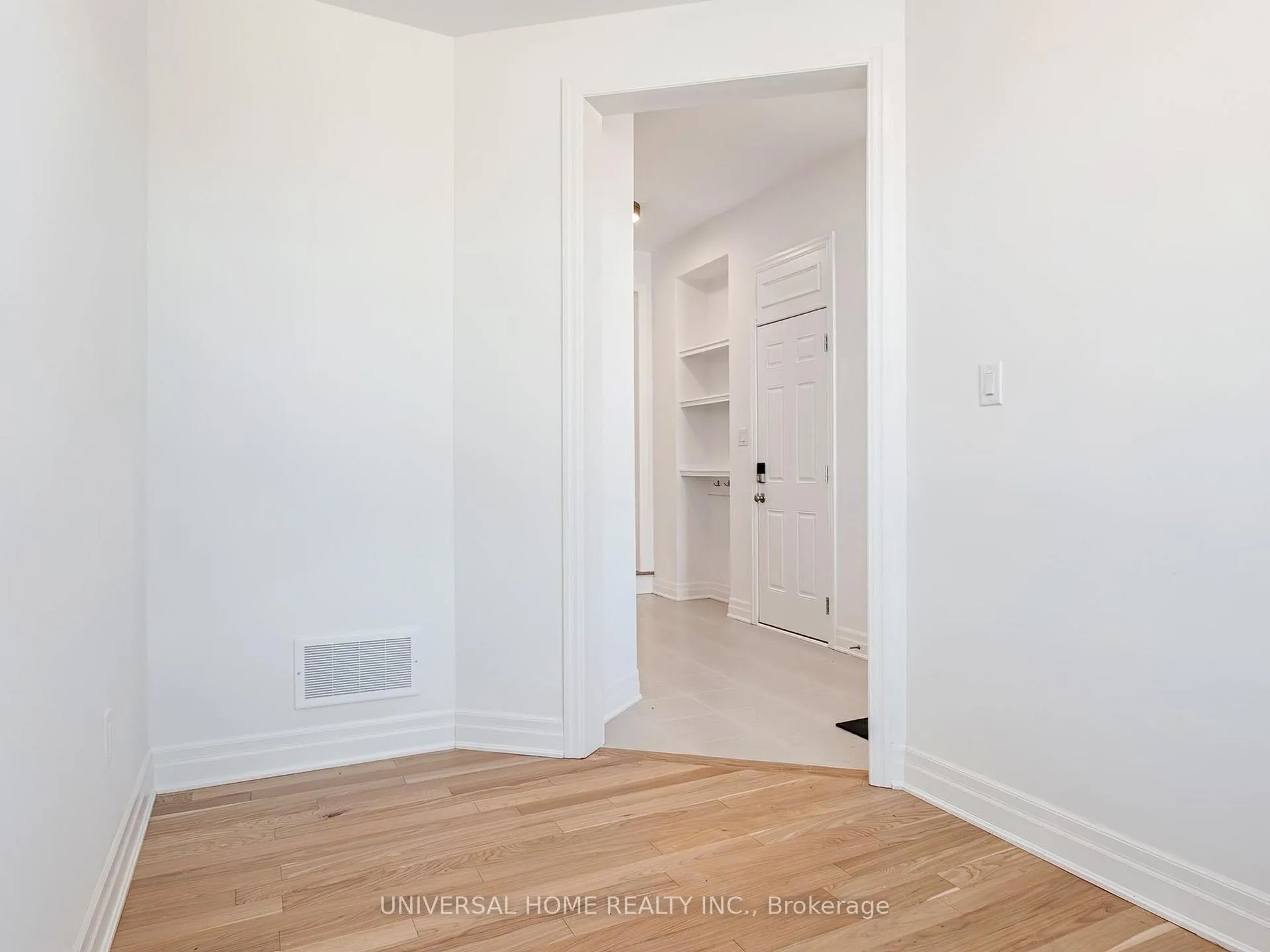 Photo 18 of 29 Berczy Manor Crescent, Markham, Victoria Square — HOMEH