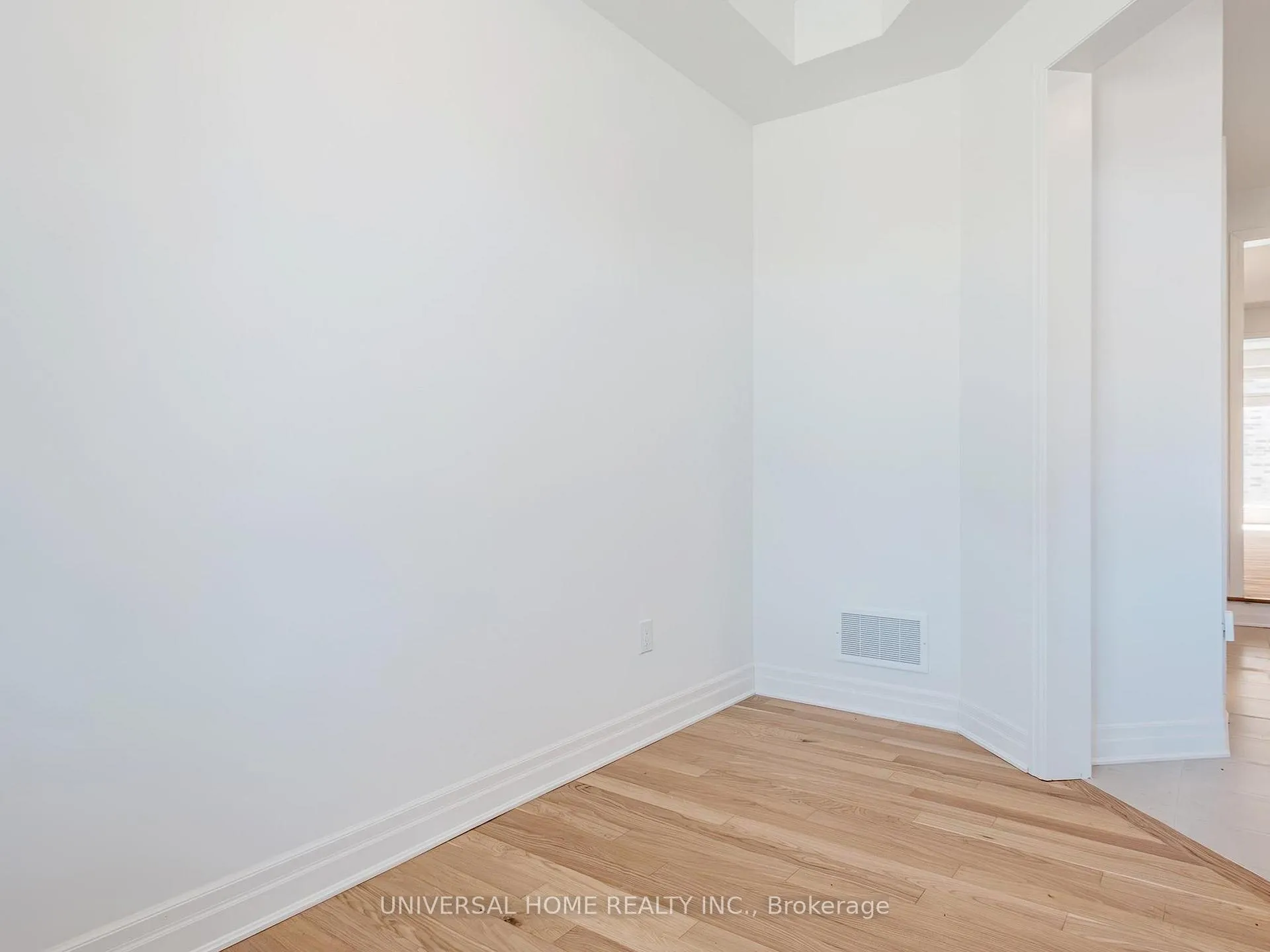 Photo 19 of 29 Berczy Manor Crescent, Markham, Victoria Square — HOMEH
