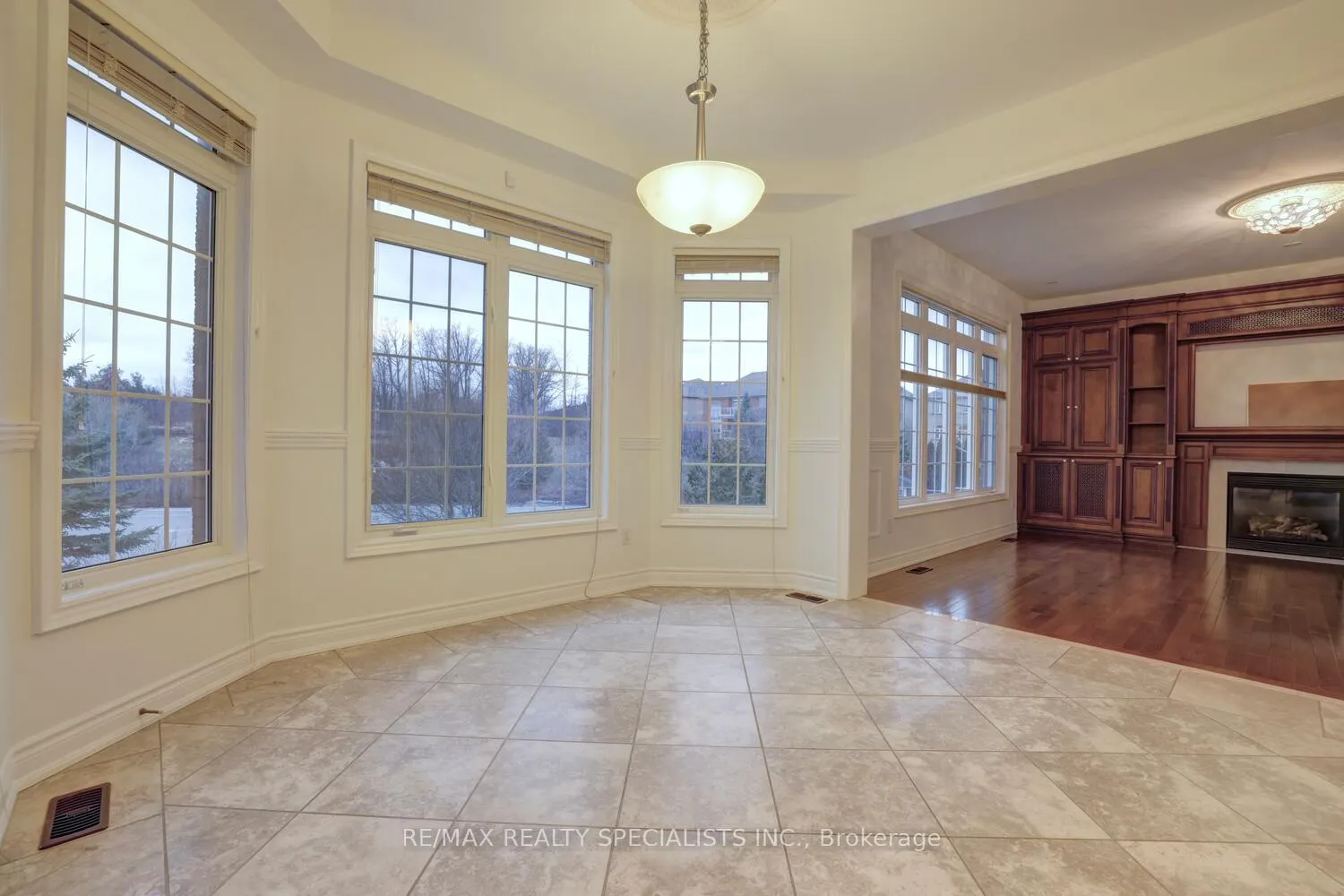 Photo 12 of 2298 North Ridge Trail, Oakville, Joshua Creek — HOMEH