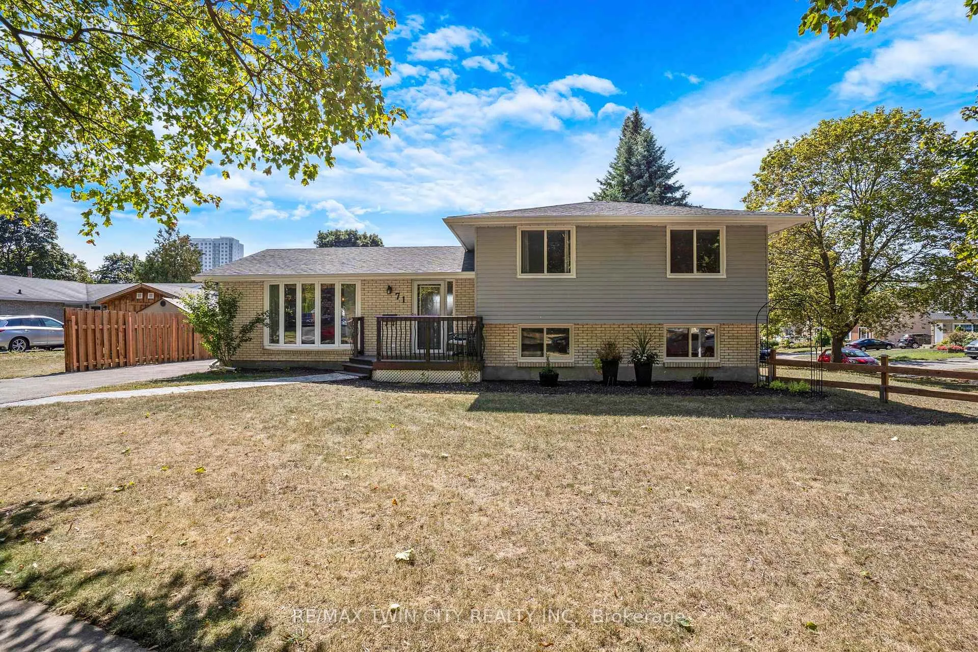 Photo 1 of 71 Pepperwood Crescent, Kitchener — HOMEH