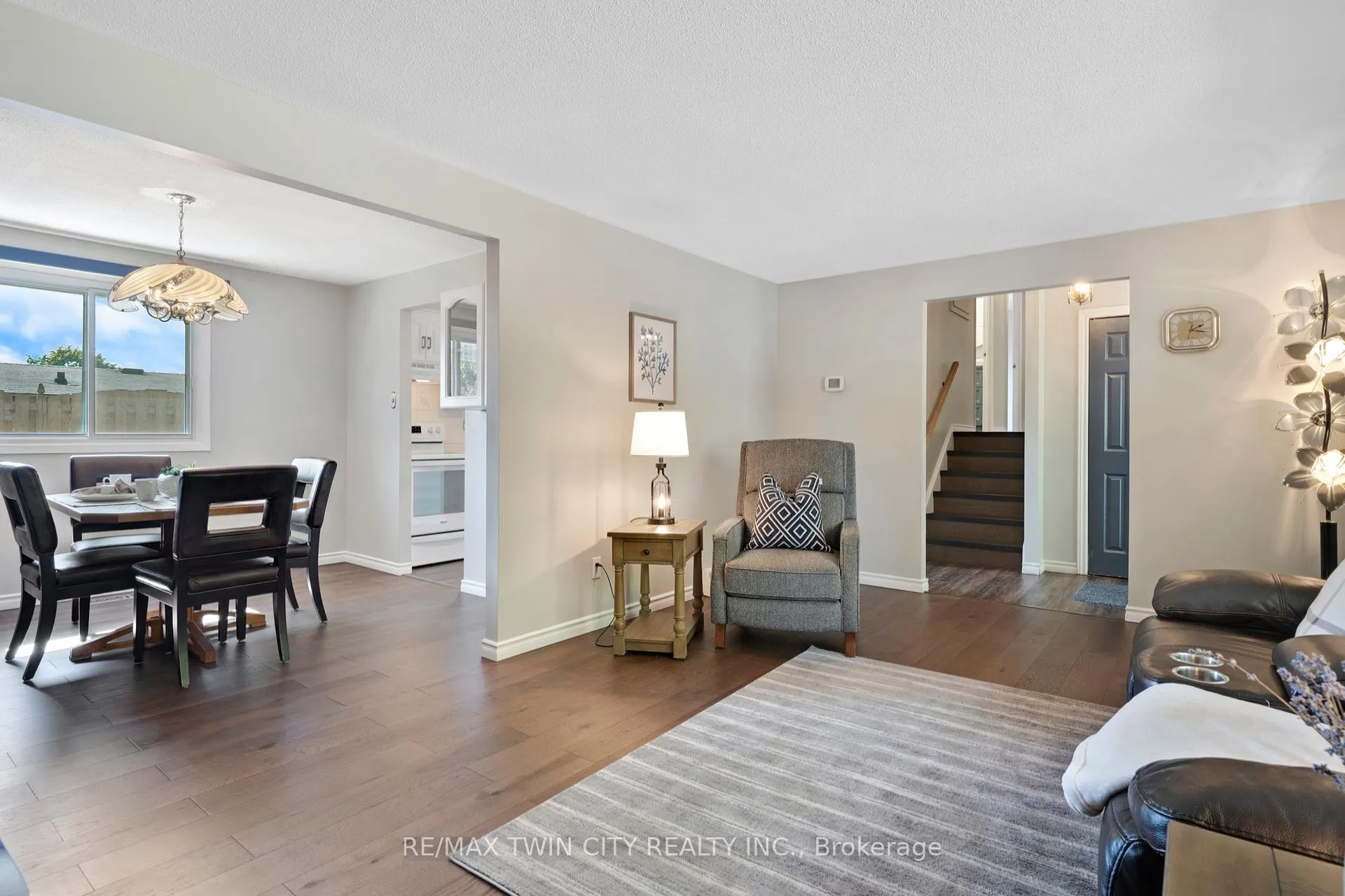 Photo 9 of 71 Pepperwood Crescent, Kitchener — HOMEH