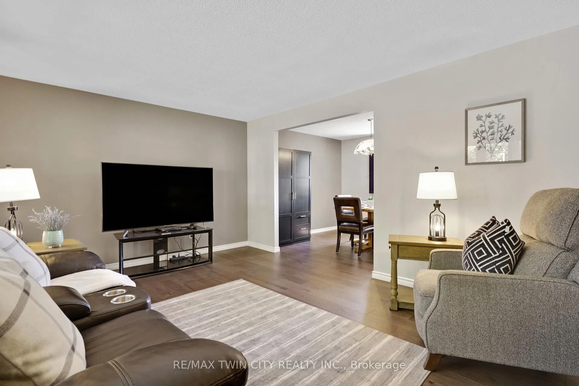 Photo 10 of 71 Pepperwood Crescent, Kitchener — HOMEH