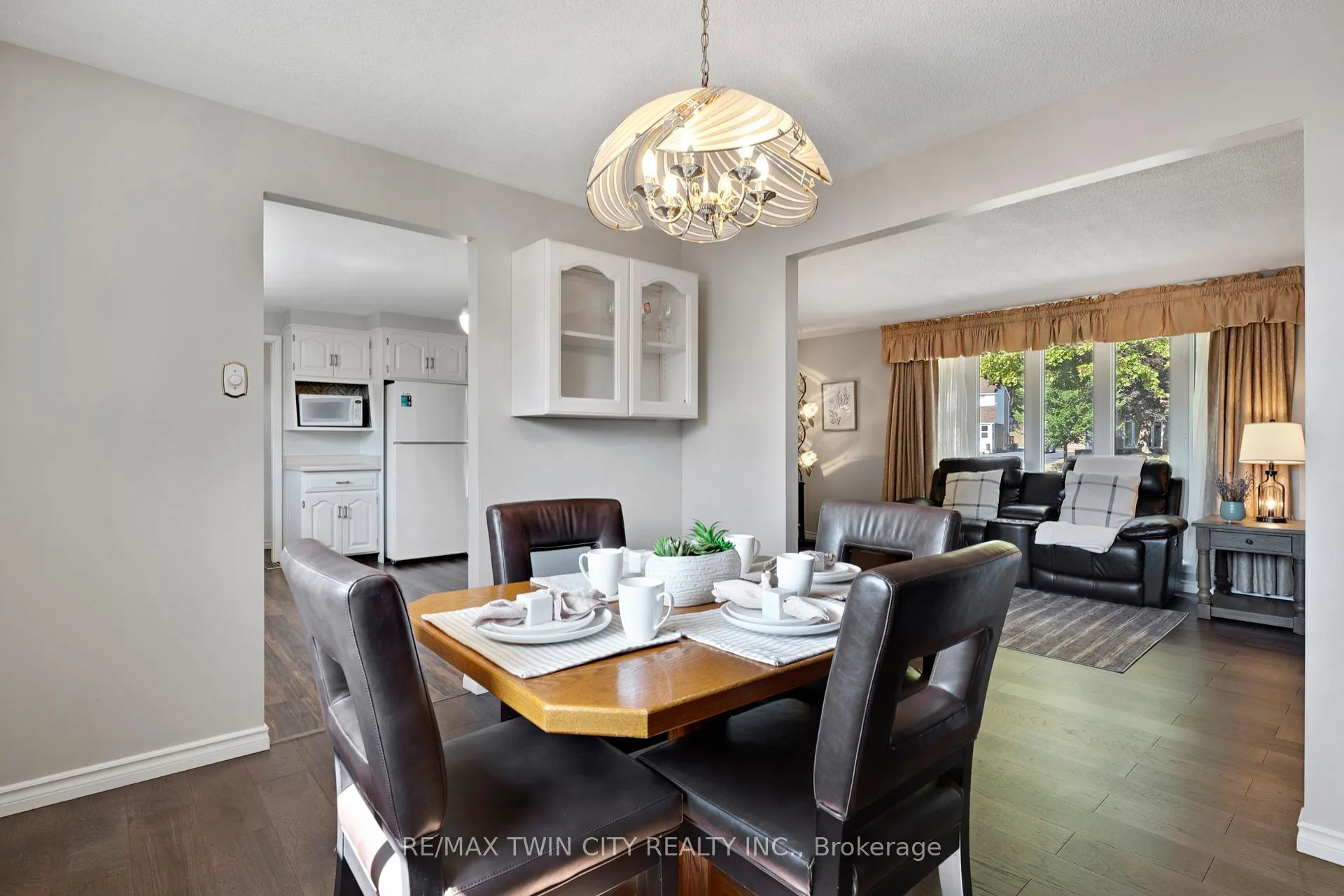 Photo 12 of 71 Pepperwood Crescent, Kitchener — HOMEH