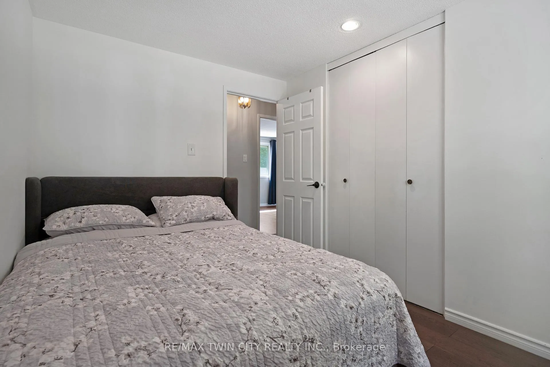 Photo 21 of 71 Pepperwood Crescent, Kitchener — HOMEH