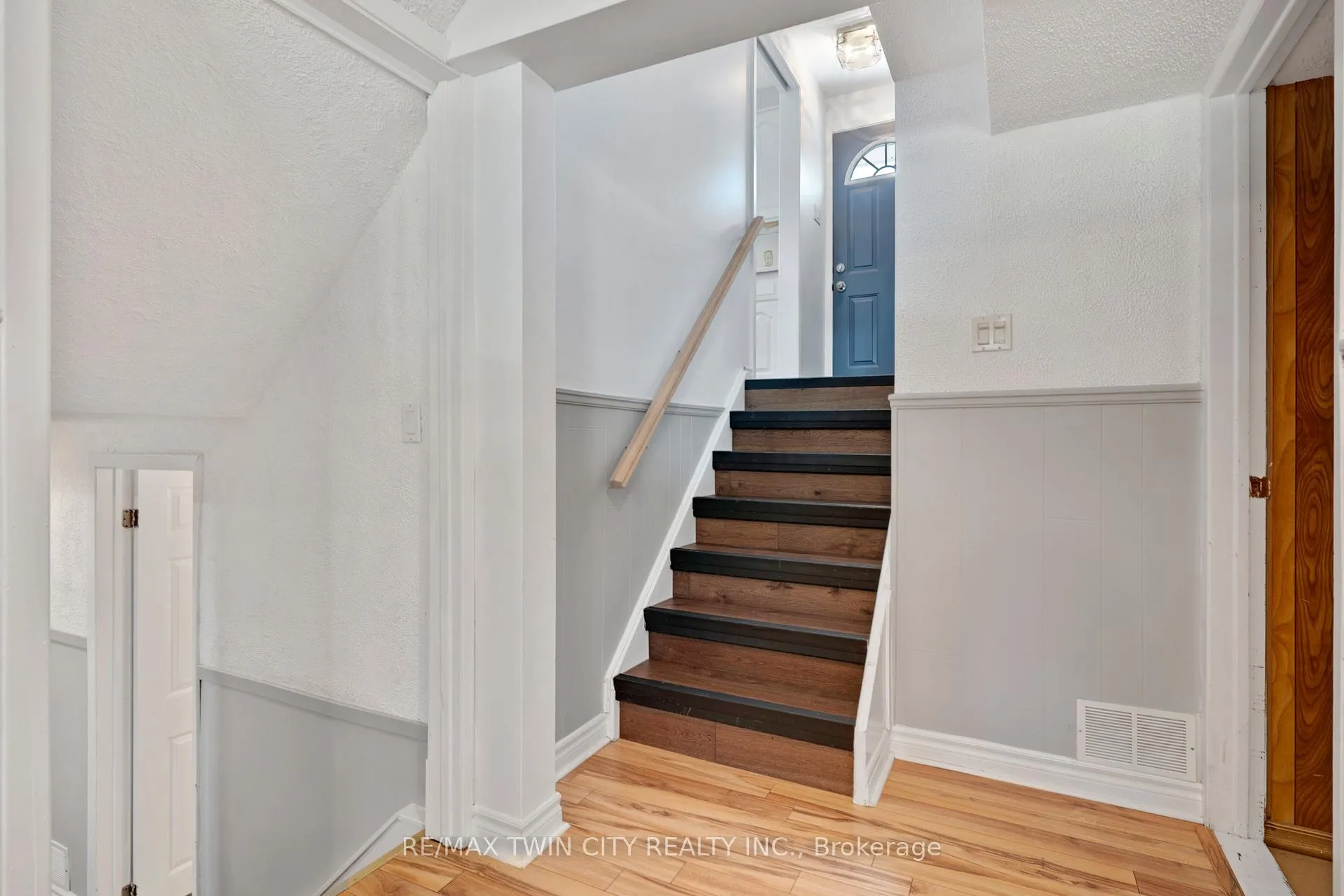 Photo 26 of 71 Pepperwood Crescent, Kitchener — HOMEH