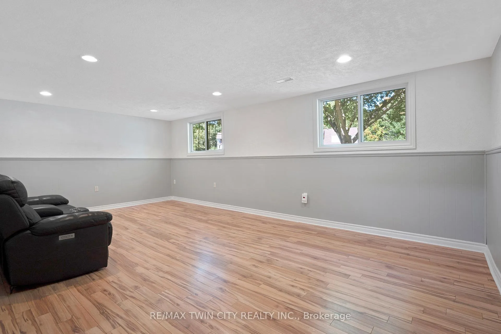 Photo 28 of 71 Pepperwood Crescent, Kitchener — HOMEH
