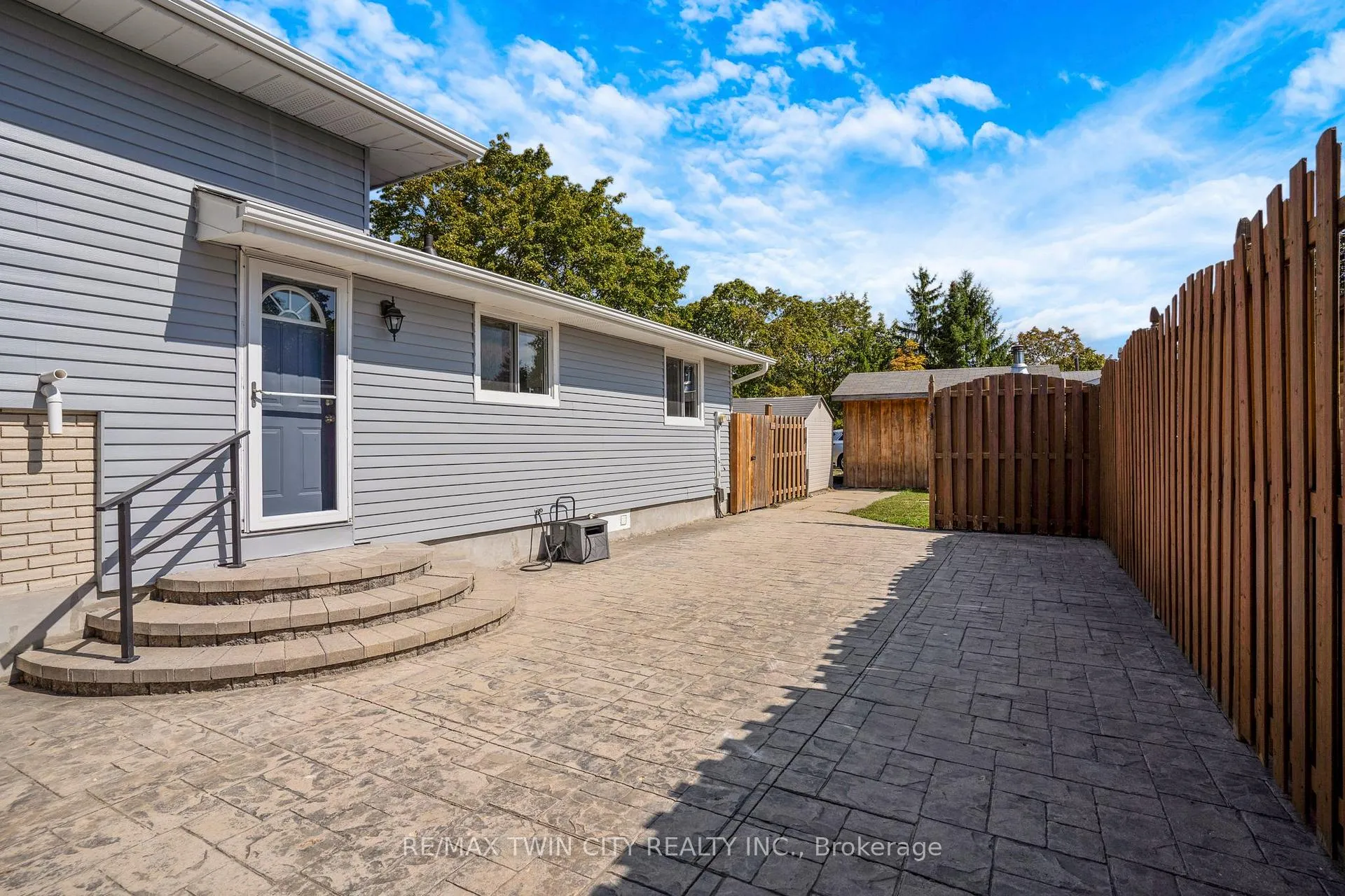Photo 42 of 71 Pepperwood Crescent, Kitchener — HOMEH