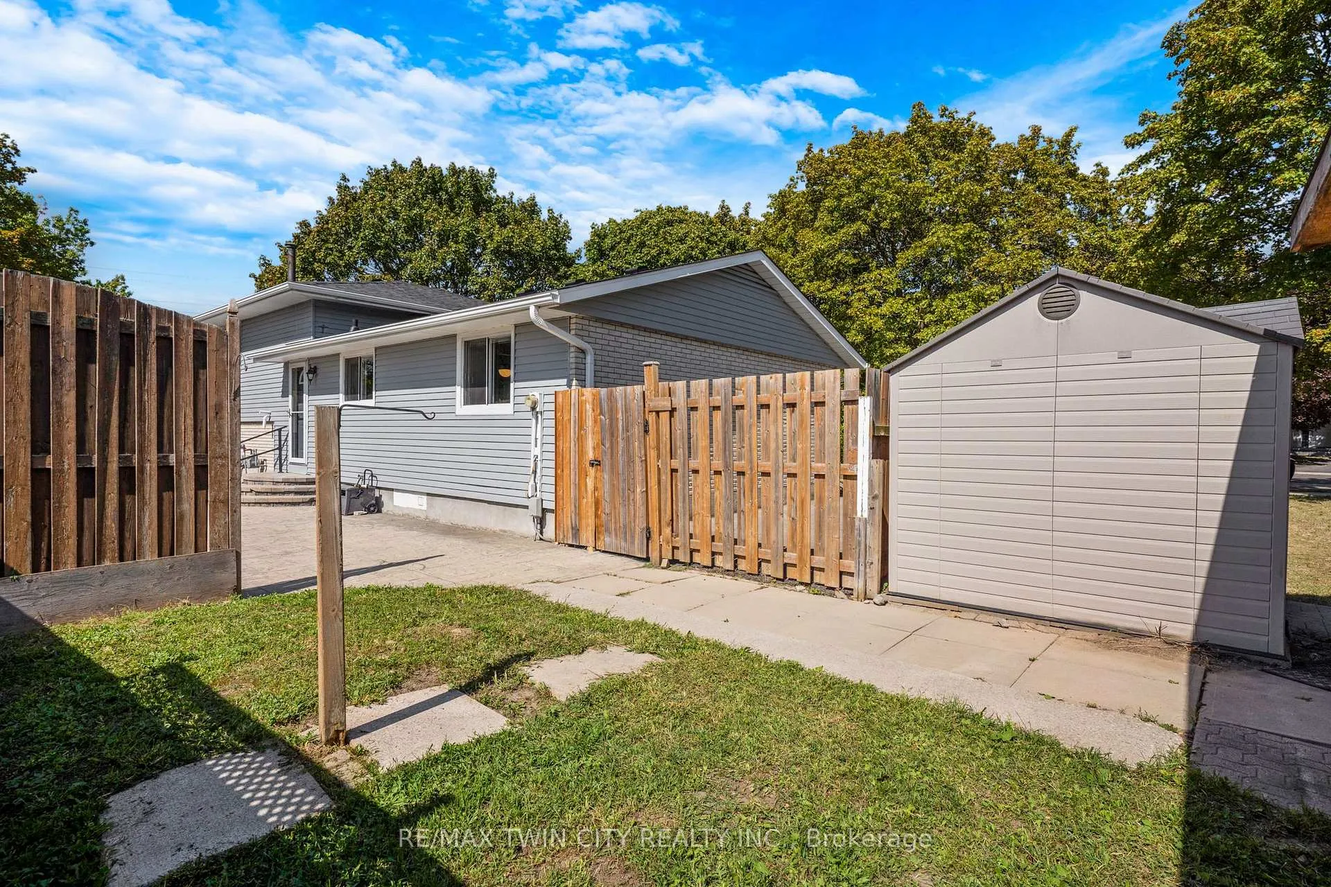 Photo 45 of 71 Pepperwood Crescent, Kitchener — HOMEH