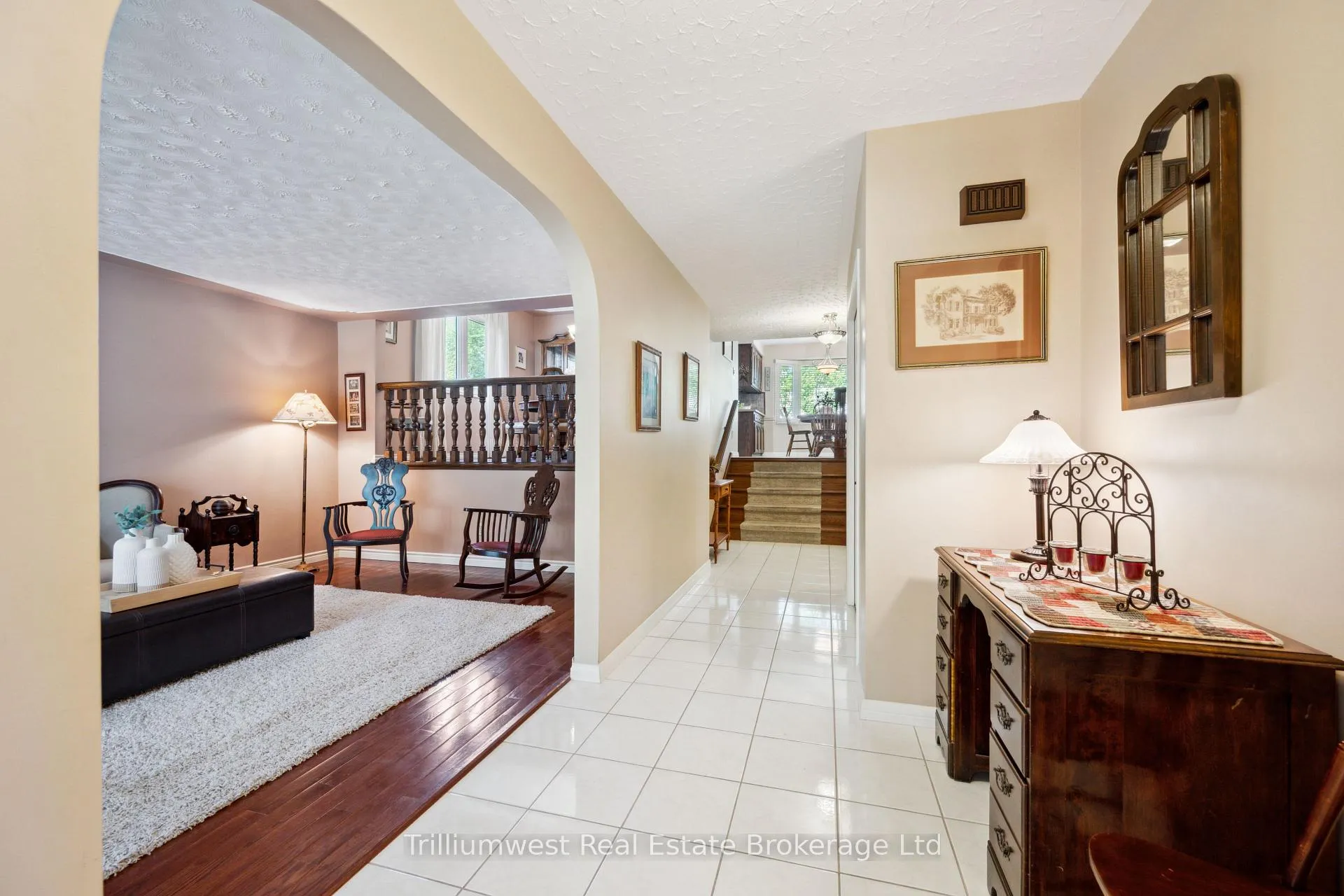 Photo 6 of 291 Faraday Court, Waterloo — HOMEH