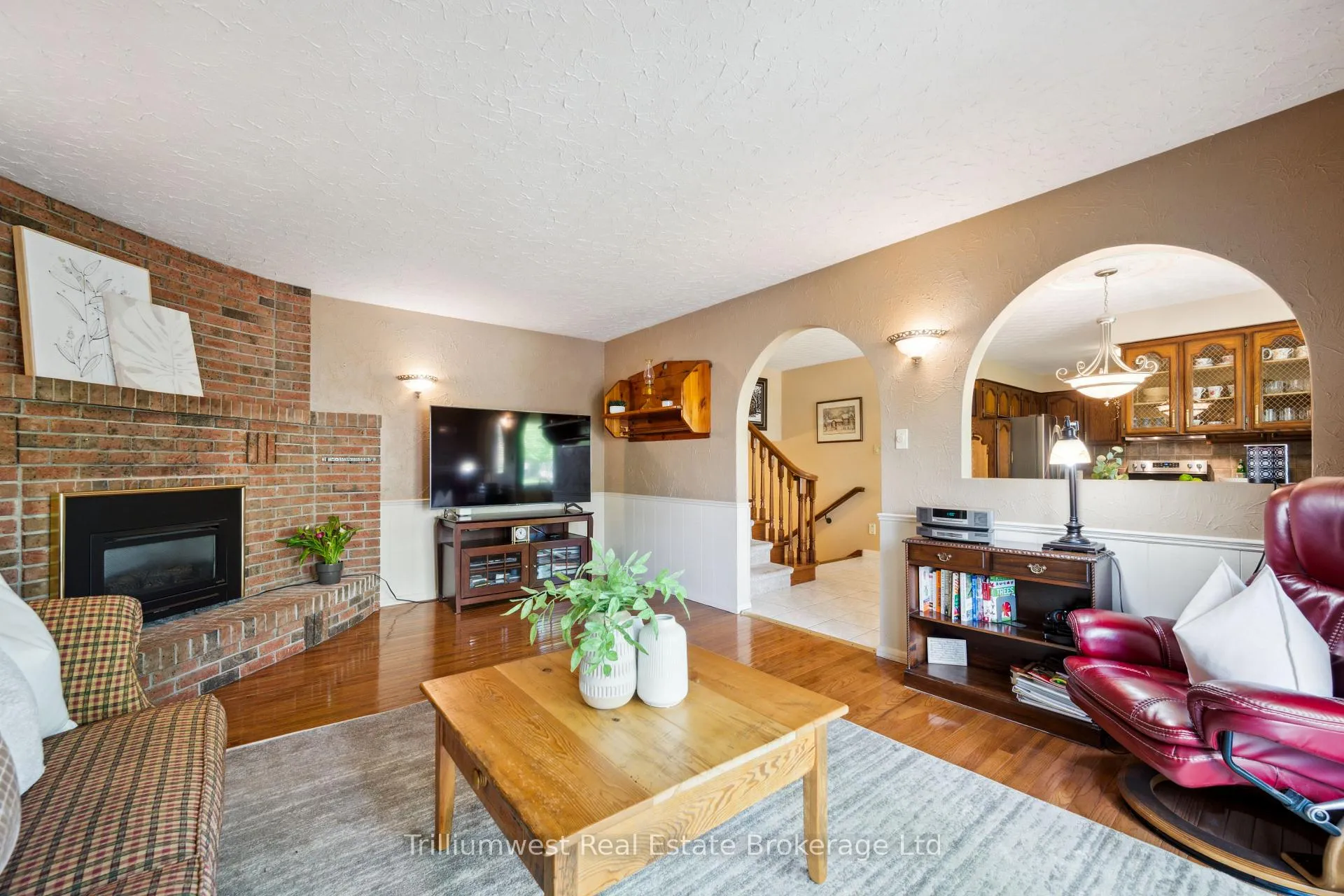 Photo 18 of 291 Faraday Court, Waterloo — HOMEH