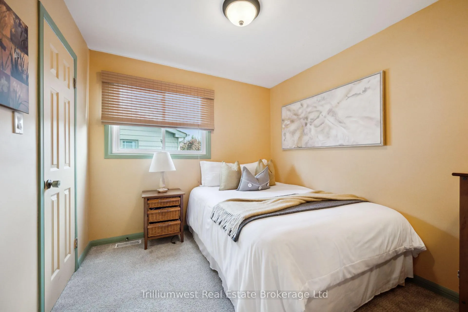 Photo 26 of 291 Faraday Court, Waterloo — HOMEH